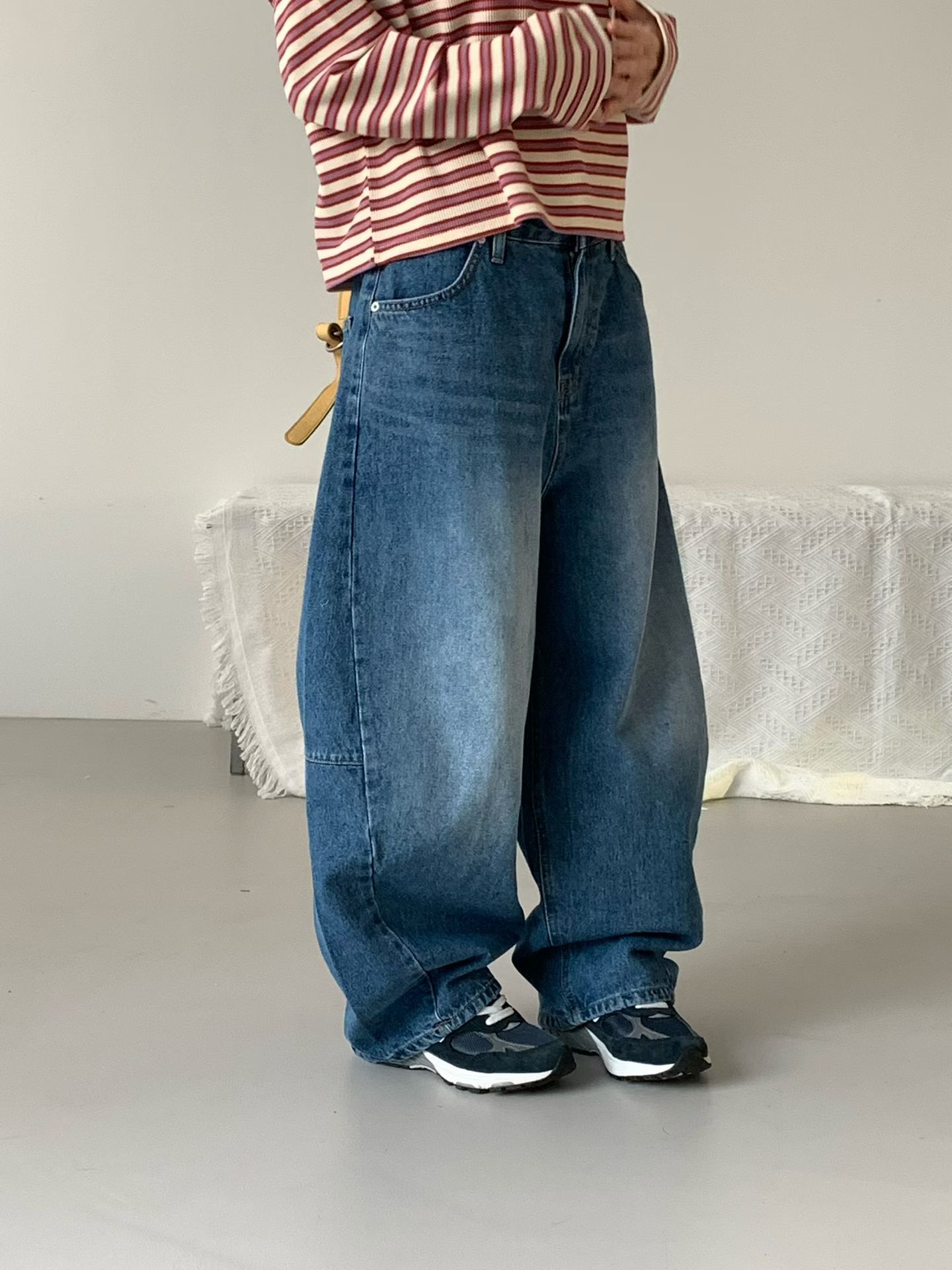 [VENTI] Fade Curve Jeans 5
