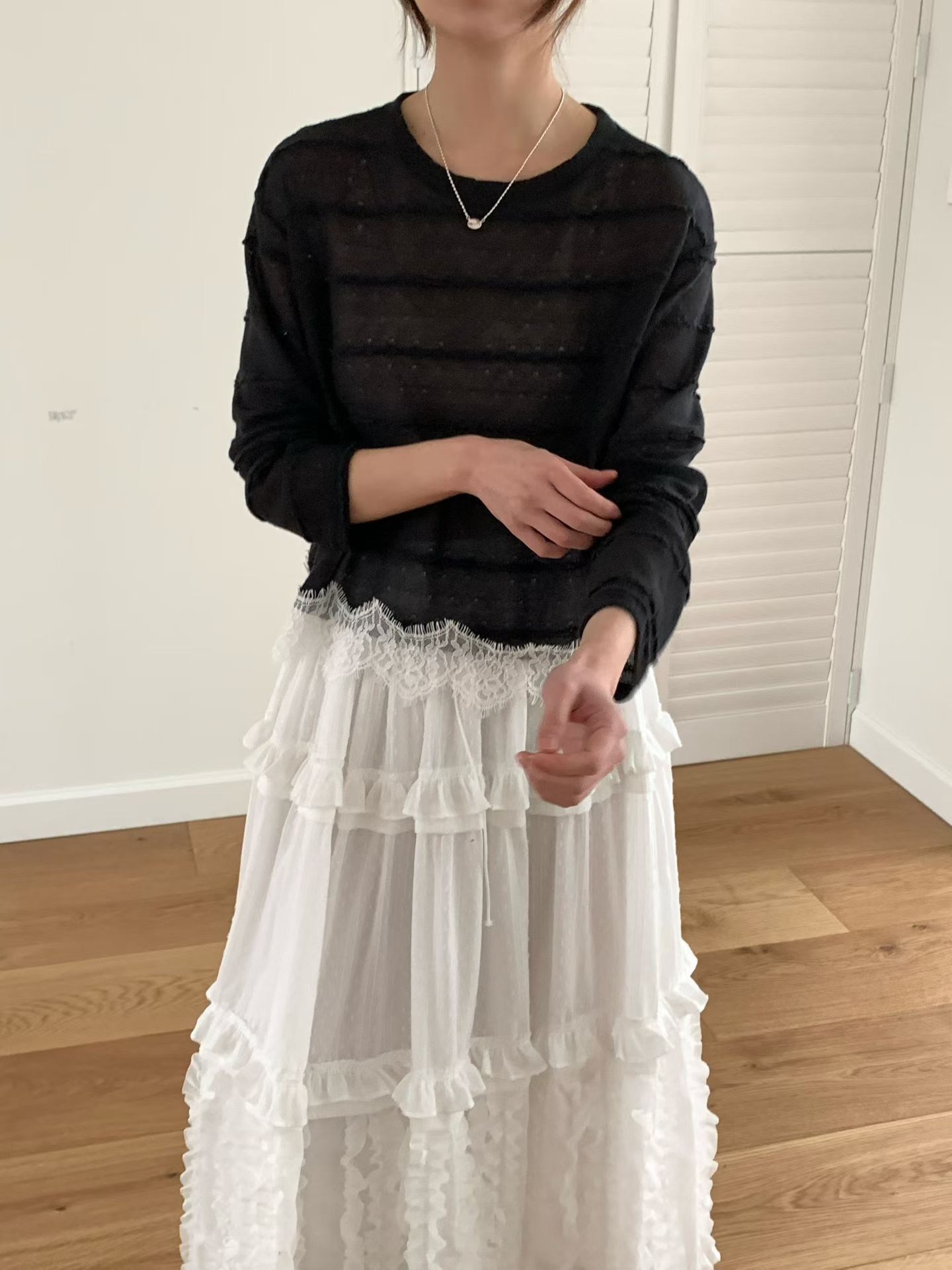 [VENTI] Koe Lace T-Shirt 2