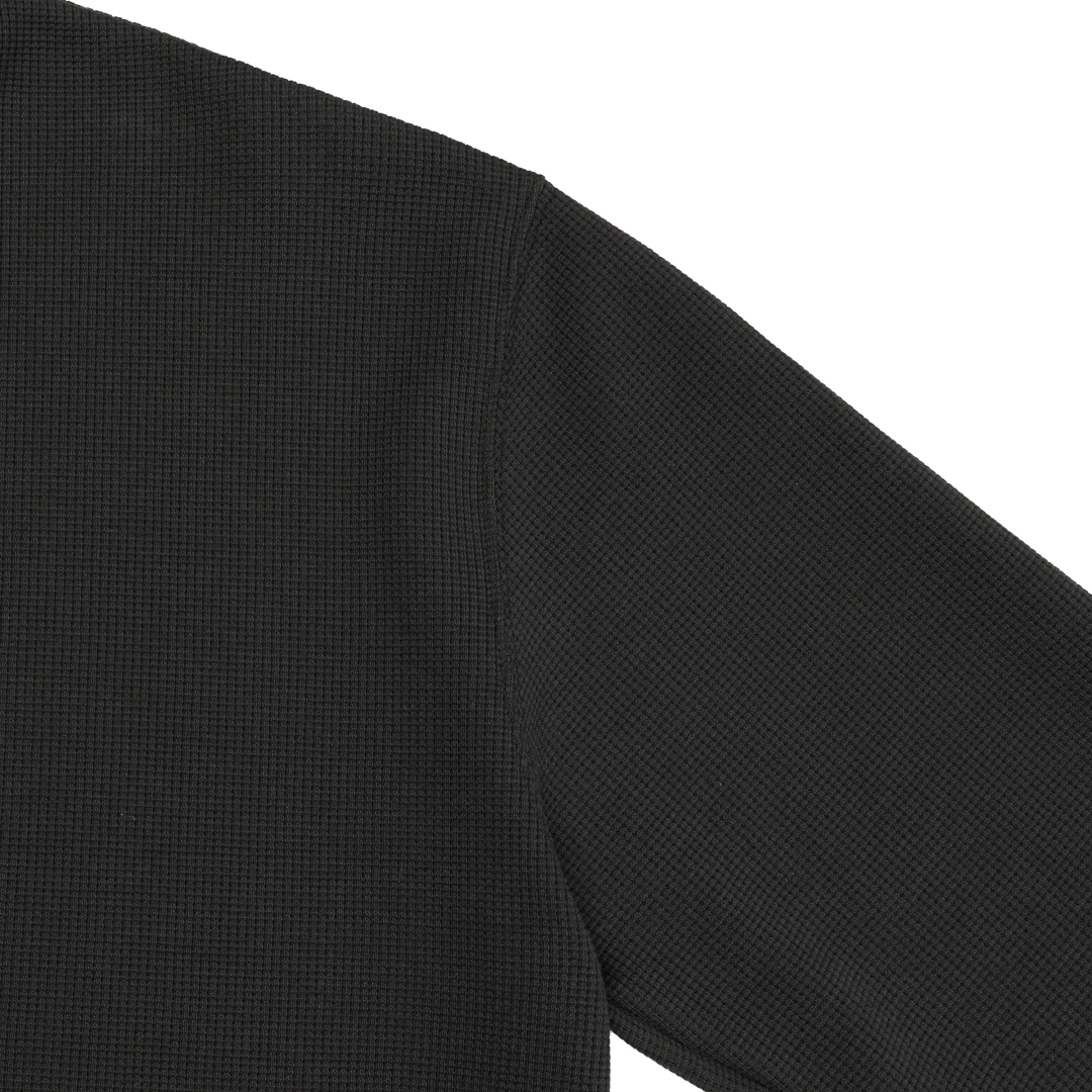 [LOGAN] Finger Hole Henley Neck Waffle Long Sleeve T-Shirt 2