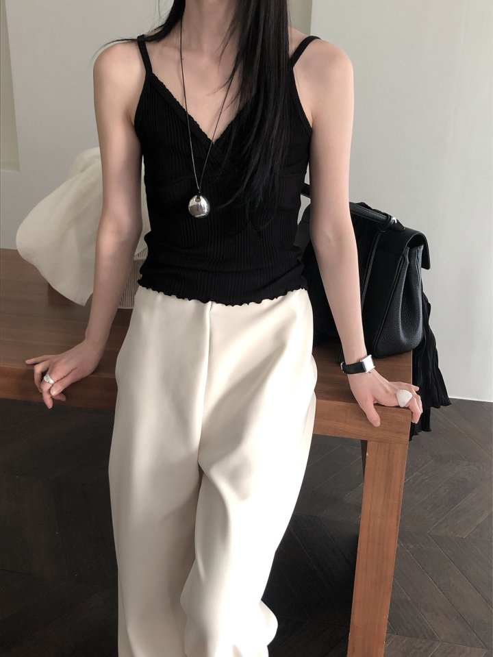 [LE BUTTER] Senz Lace Sleeveless Top 9