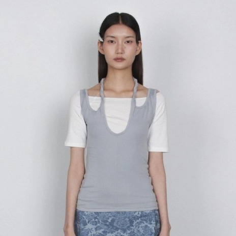 [TEXTURE] Lek Slim-Fit Halter Sleeveless Top