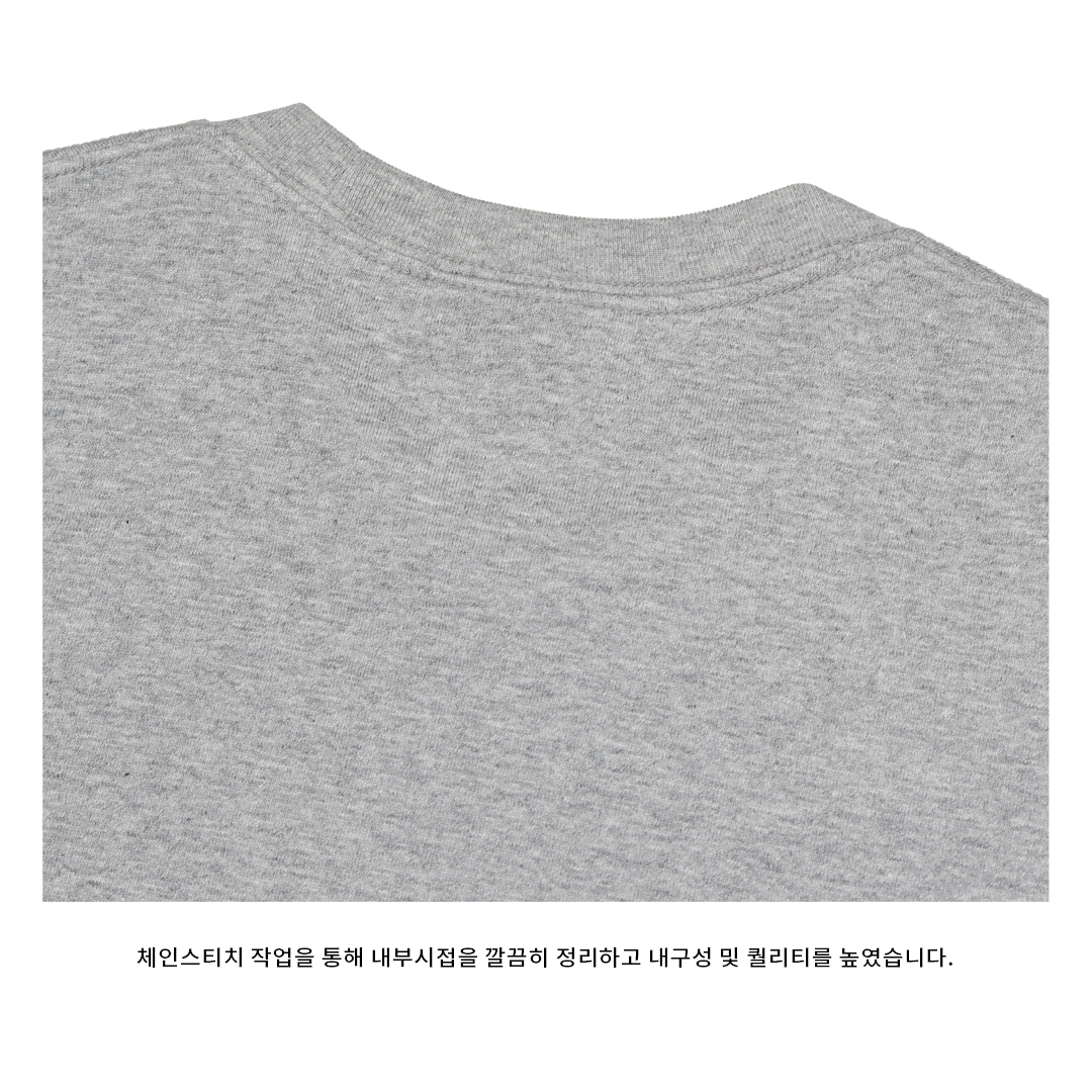 [LOGAN] Cropped Ribbed Oversized Long Sleeve T-Shirt 4