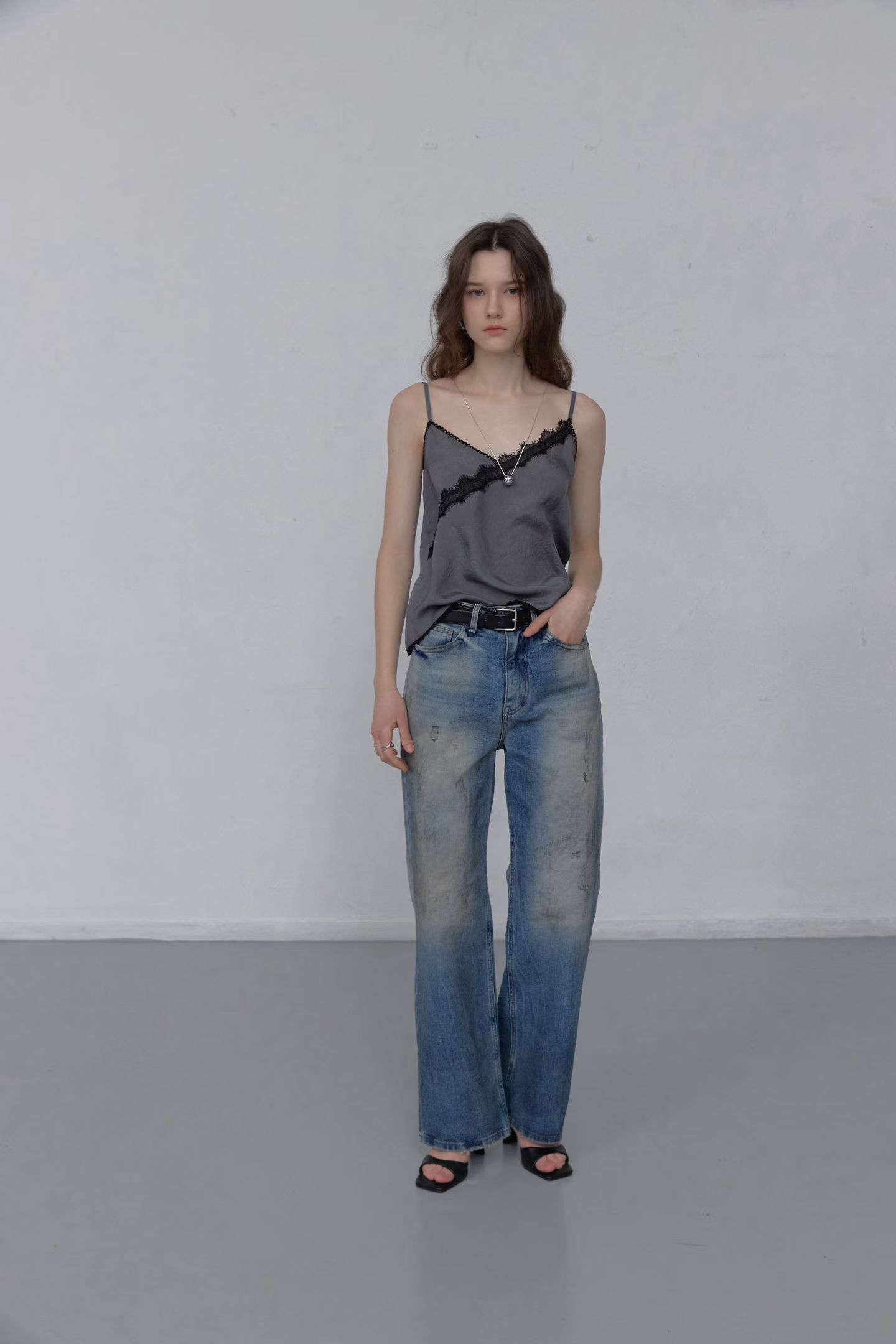 [FOUNDATION] Oil Washed Semi-Straight Denim Pants 5