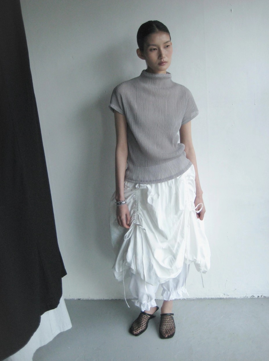 [TEXTURE] Kin Banded Shirred Balloon Skirt 5