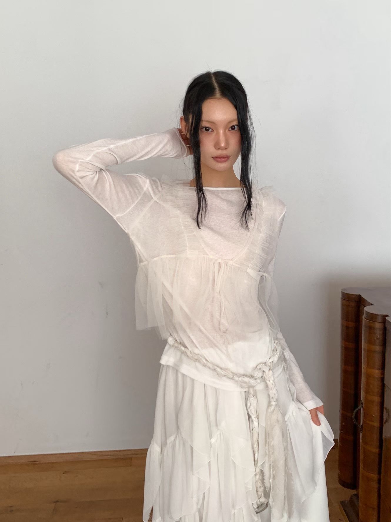 [FOUNDATION] Loose Ruffle Mesh Layered Vest 7