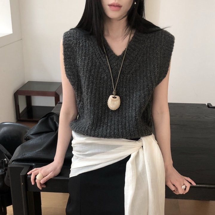 [LE BUTTER] Alpaca Vest 5