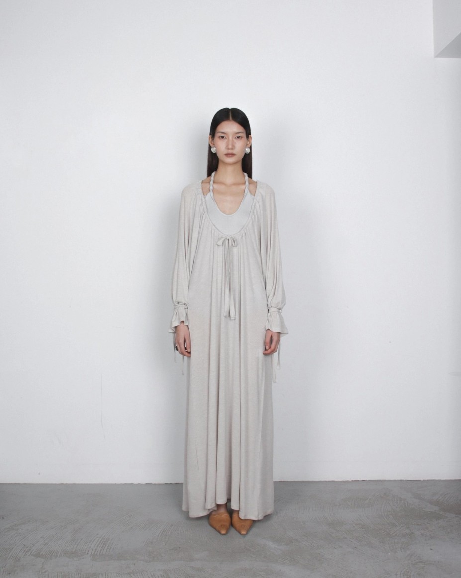 [TEXTURE] Min Open-Back Shirred Dress 2