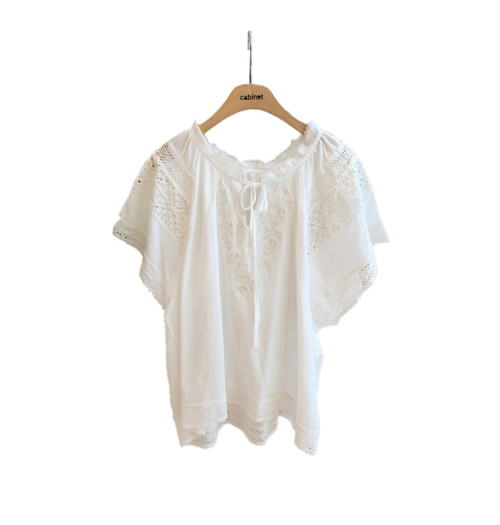 [MARIGOLD] Art Cream Embroidery Blouse 4