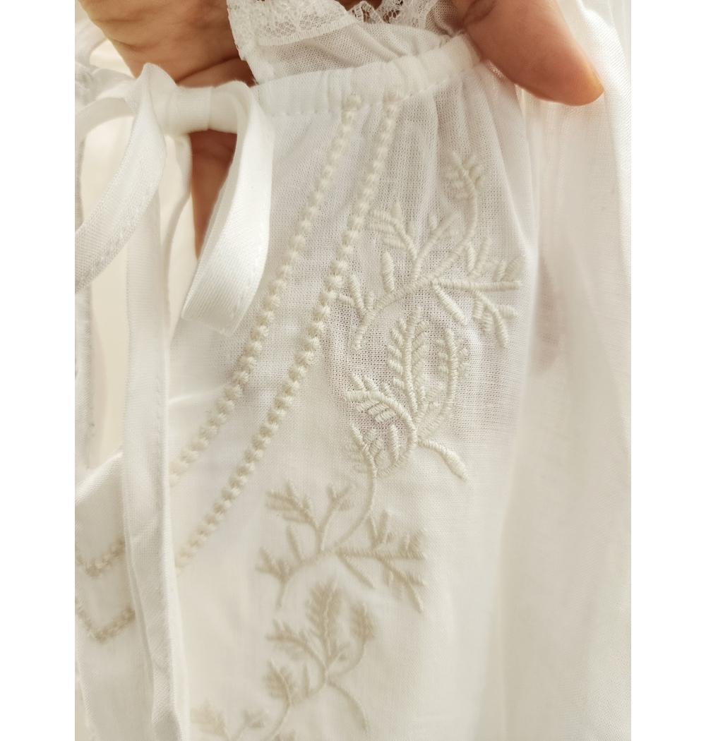 [MARIGOLD] Art Cream Embroidery Blouse 6