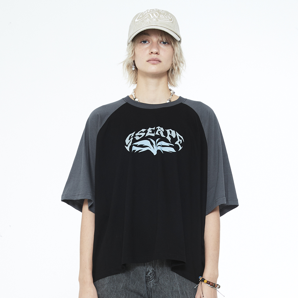[SSERPE] MANS RAGLAN CROP HALF SLEEVE T BLACK 3