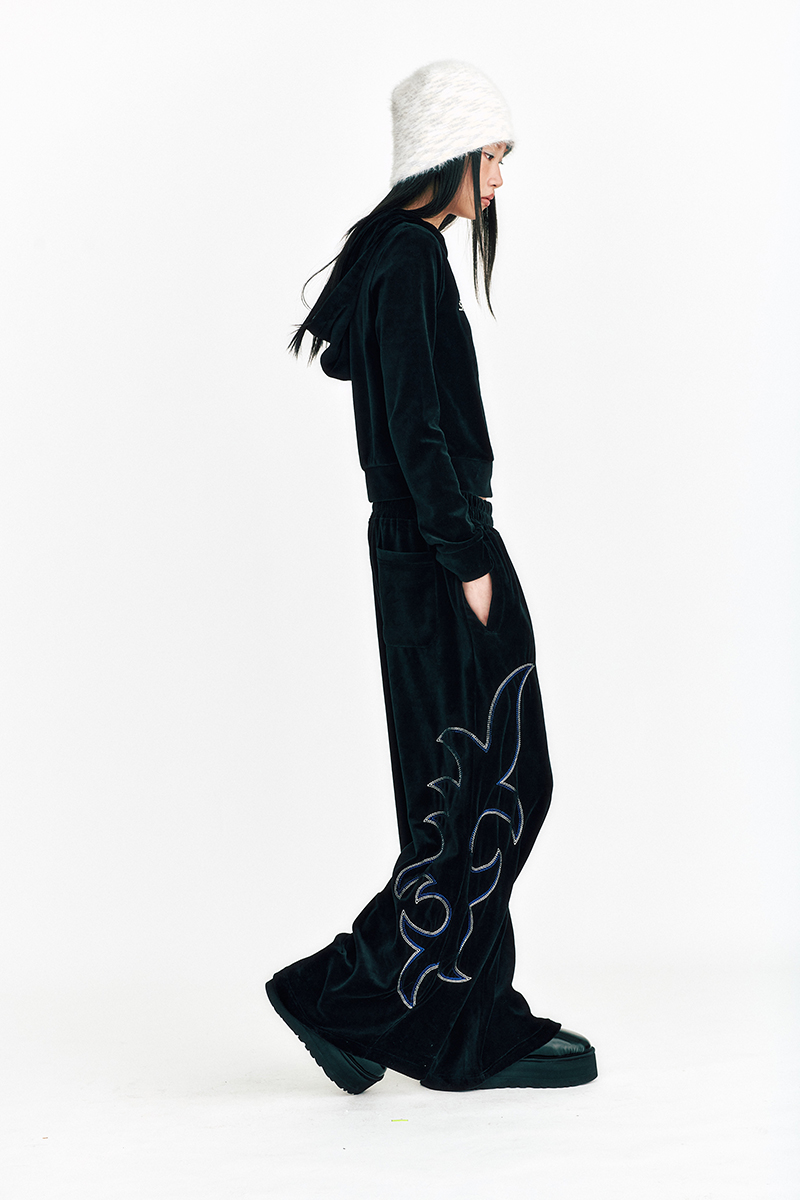 [SSERPE] WESTERN EMBROIDERY VELVET WIDE PANTS PUMA 5