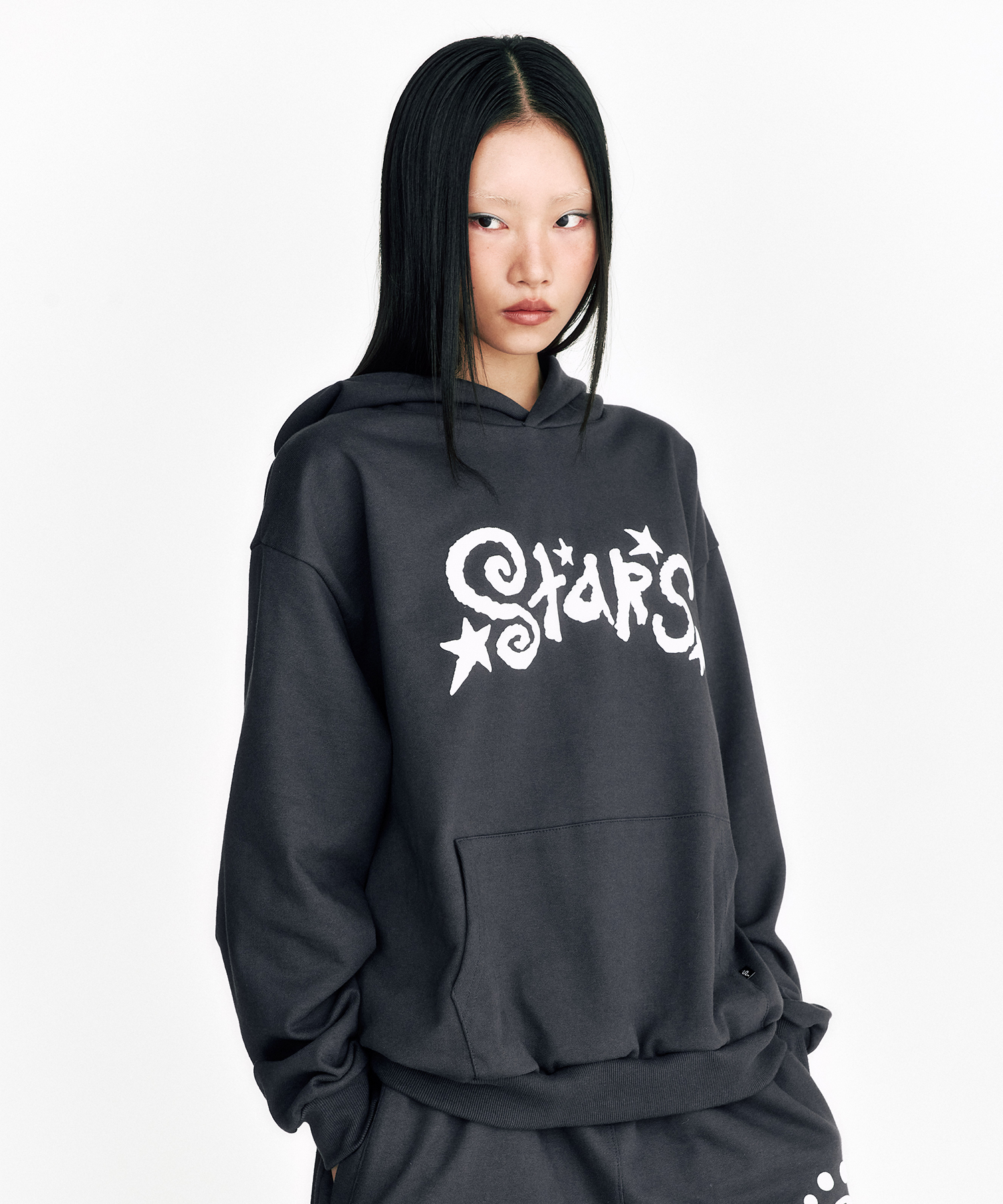 [SSERPE] STAR EMBOSSED HOODIE 8