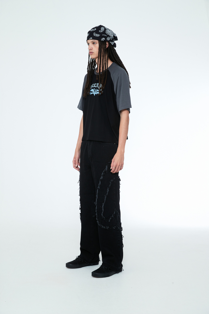 [SSERPE] MANS RAGLAN CROP HALF SLEEVE T BLACK 2