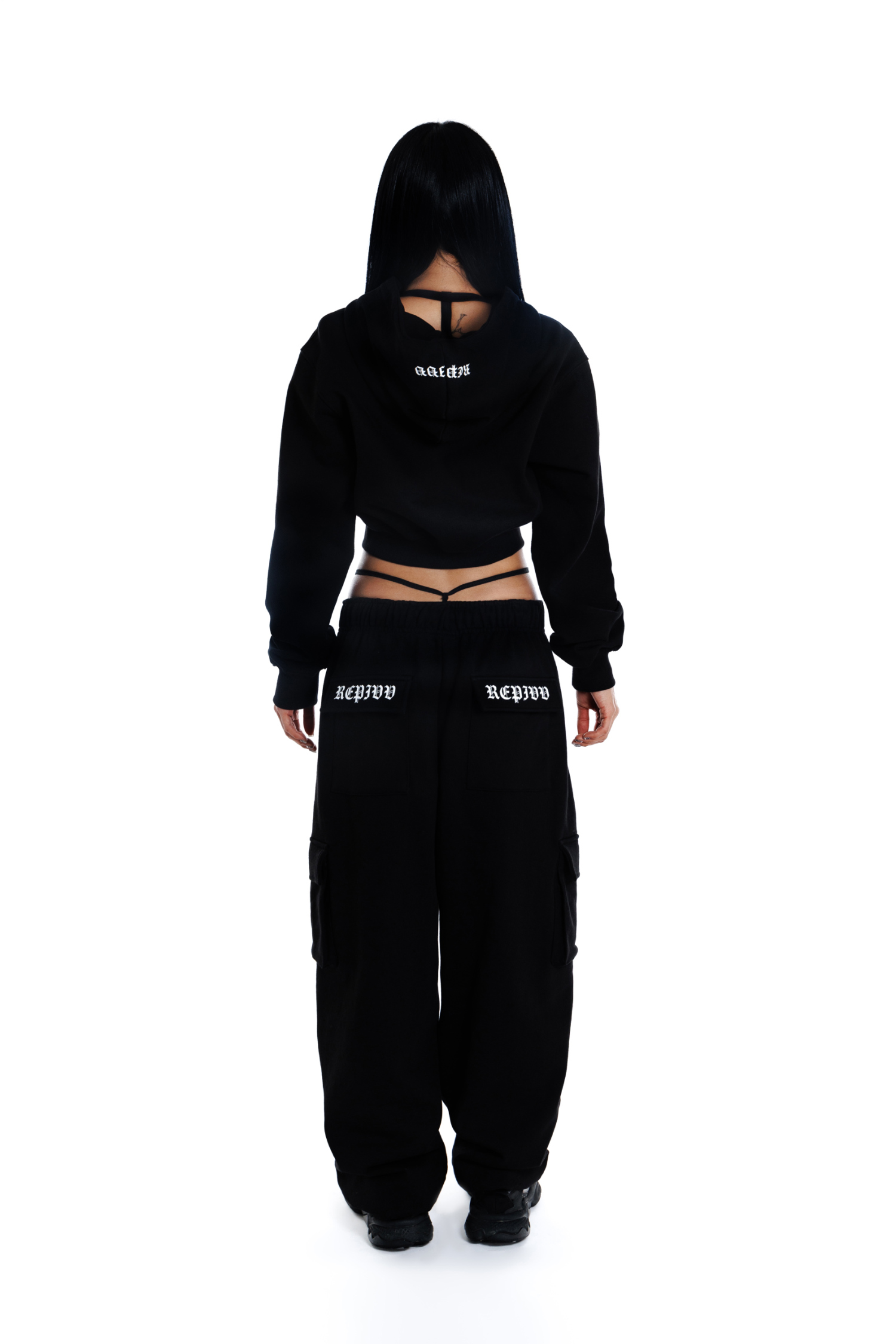 [REPIVV] Distressed Logo Cargo Jogger Pants 4