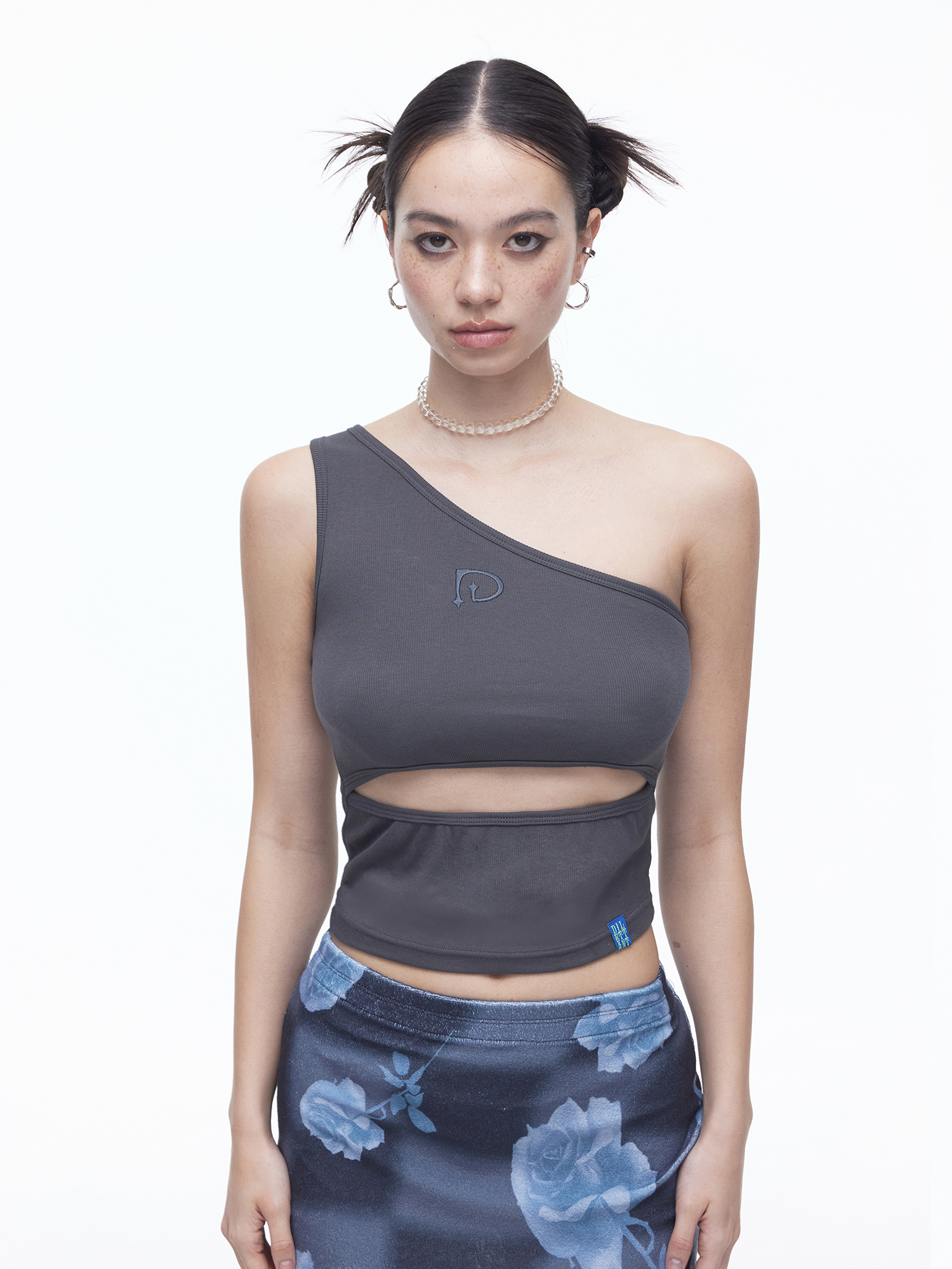 [DILETTANTISME] Unbalance Cut-Out Sleeveless T-Shirts 7