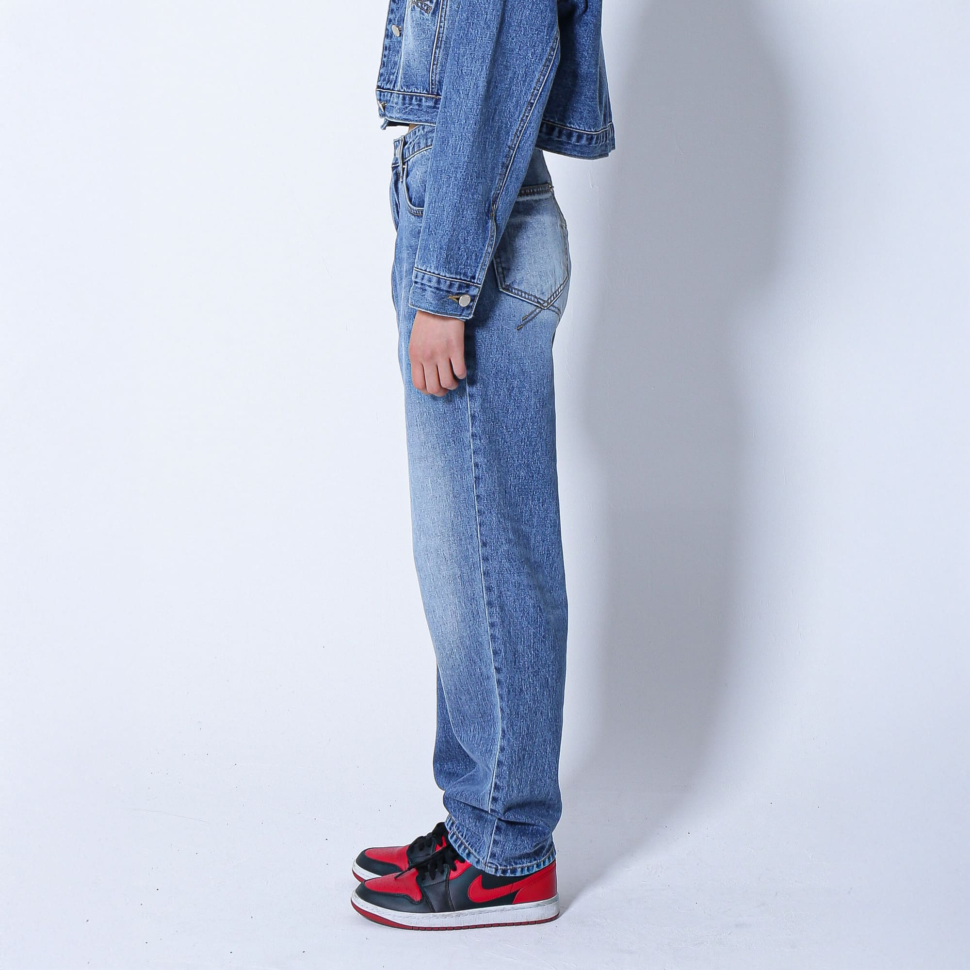 MID-WASHING SEMI BAGGY JEANS-BLUE 4