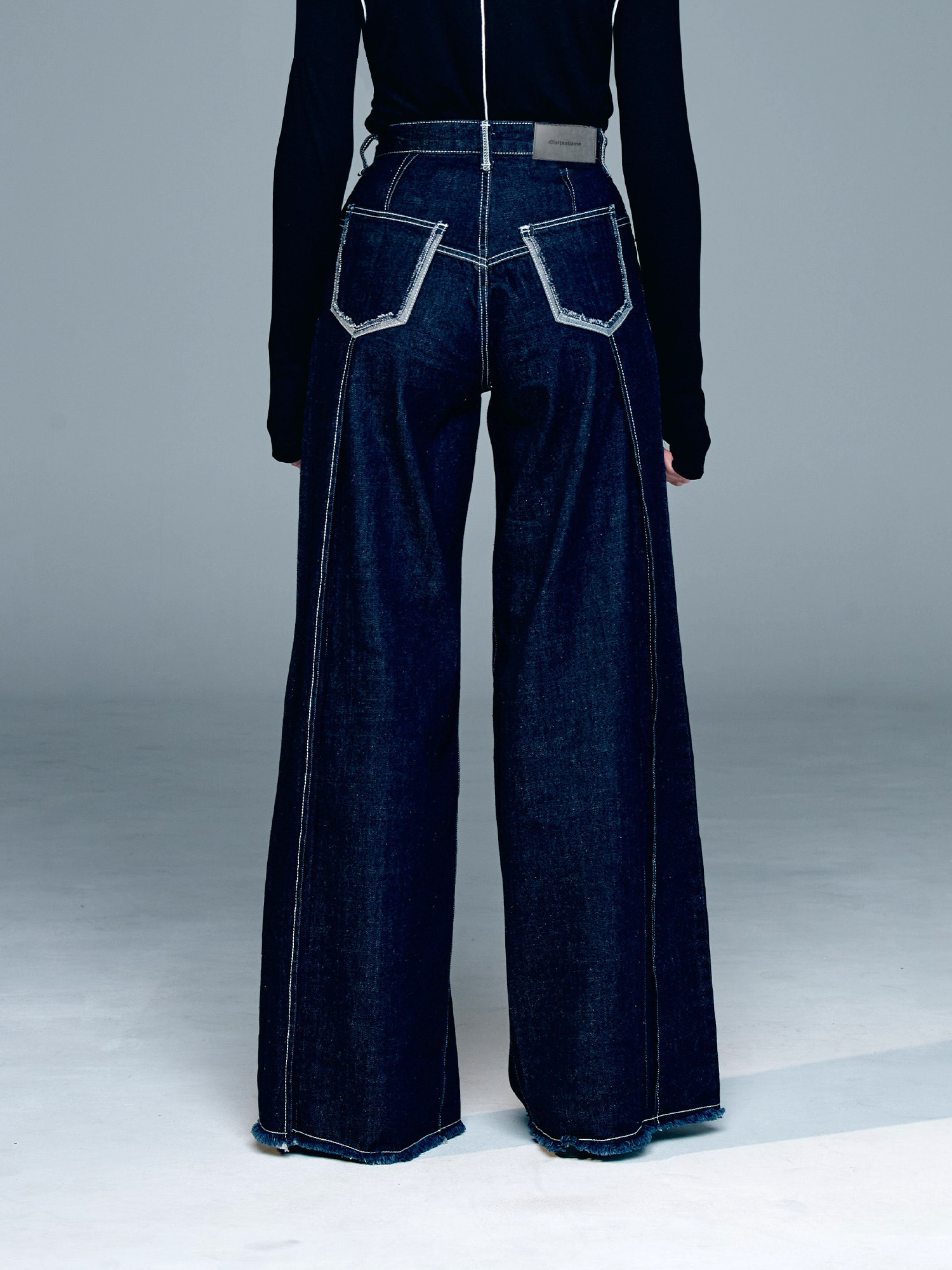 [DILETTANTISME] OVERLOCK PLEATS WIDE DENIM 4
