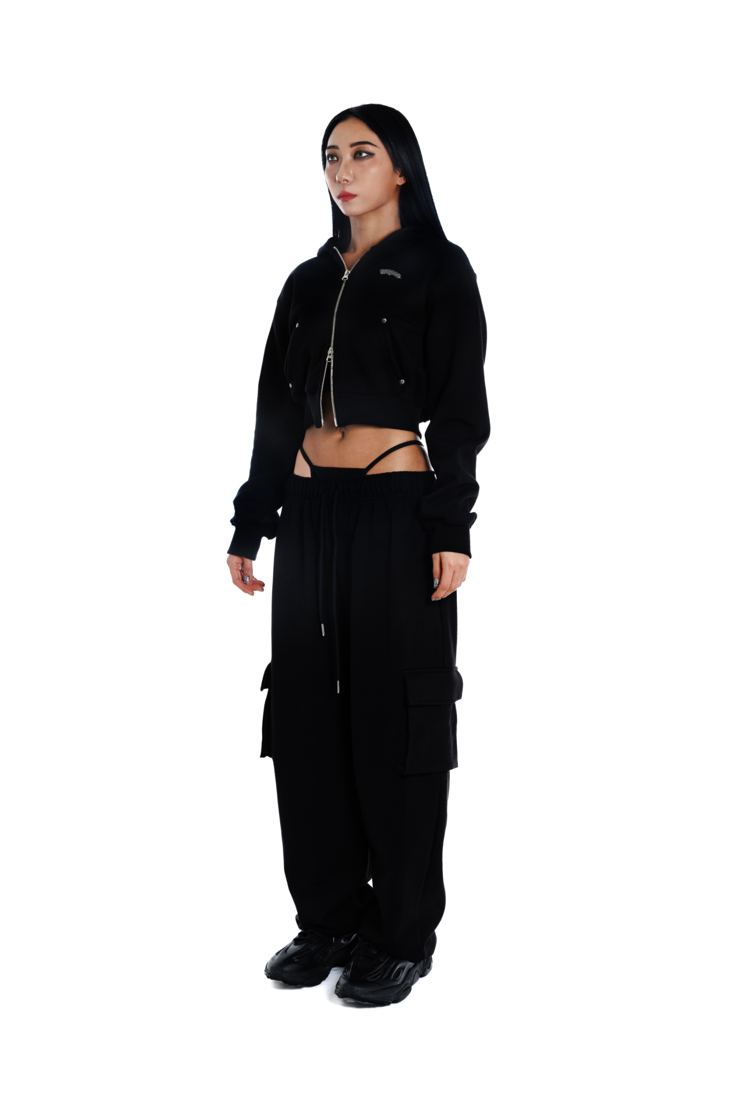 [REPIVV] Distressed Logo Cargo Jogger Pants 3