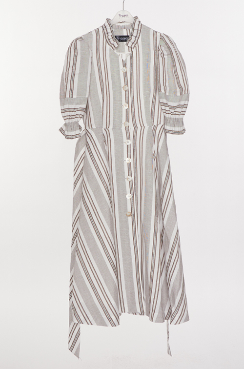 [FREAKS BY KIMTAEHOON] Romantic Frill Neckline, Bell-Sleeved Shirt Dress 10