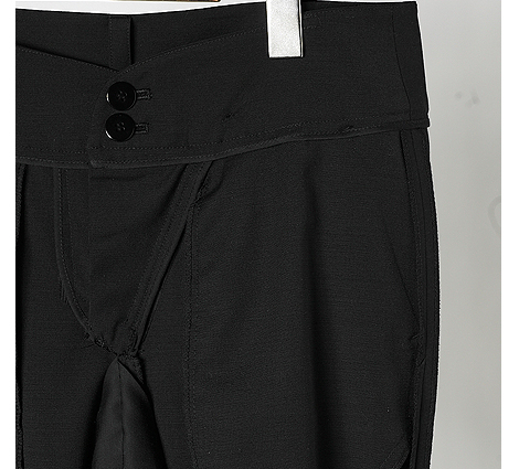 [FREAKS BY KIMTAEHOON] Front Ankle Slit Wool Blend Skinny Slacks 9