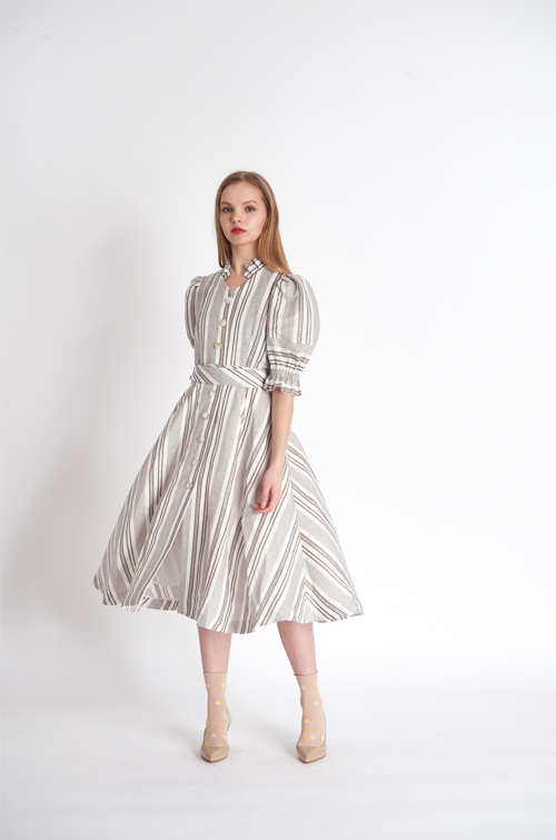 [FREAKS BY KIMTAEHOON] Romantic Frill Neckline, Bell-Sleeved Shirt Dress 5