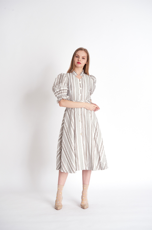 [FREAKS BY KIMTAEHOON] Romantic Frill Neckline, Bell-Sleeved Shirt Dress 6