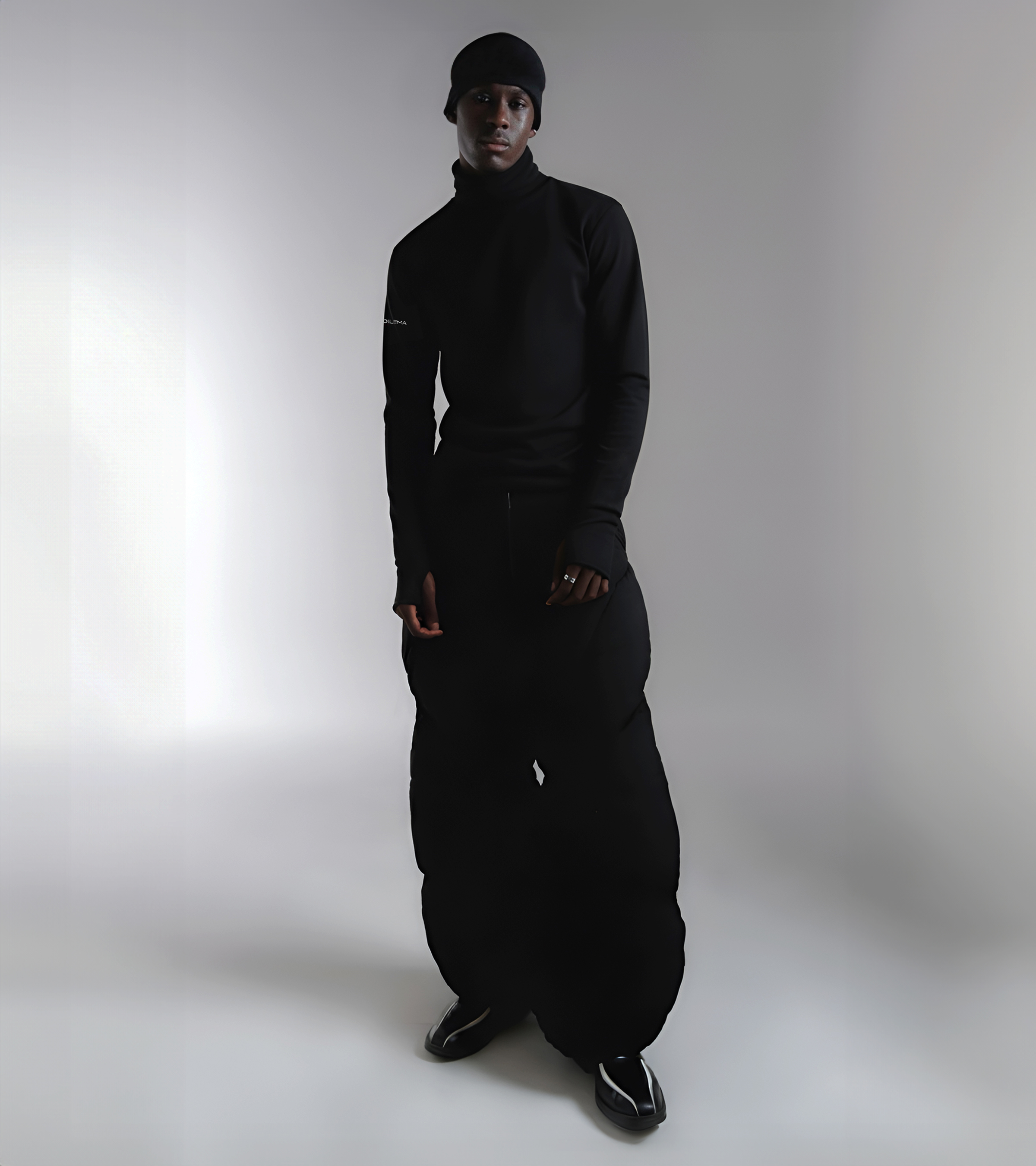 HIGH NECK LONG SLEEVE T-SHIRTS-BLACK 3