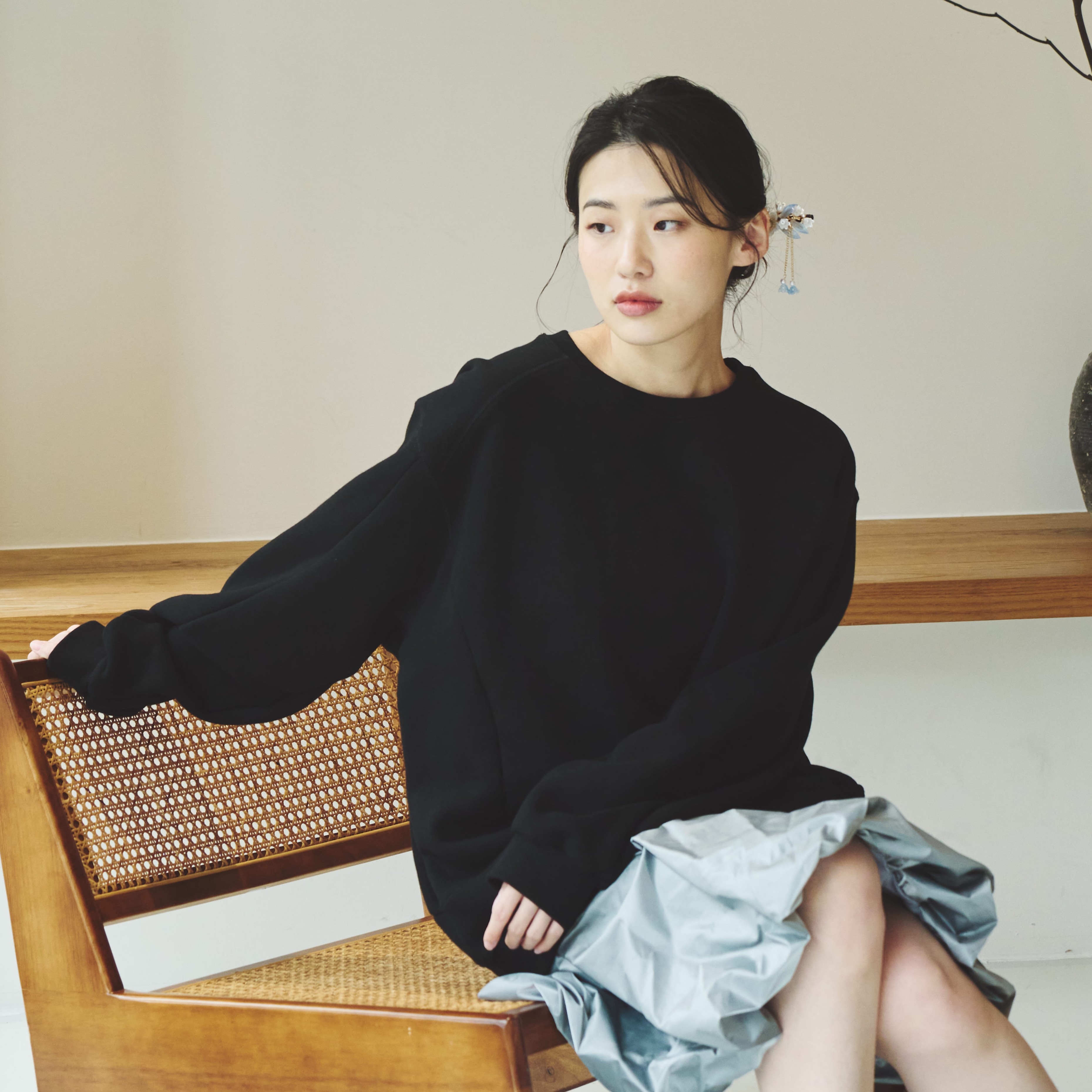 GeonGonGamRi Sweatshirt-Black 6