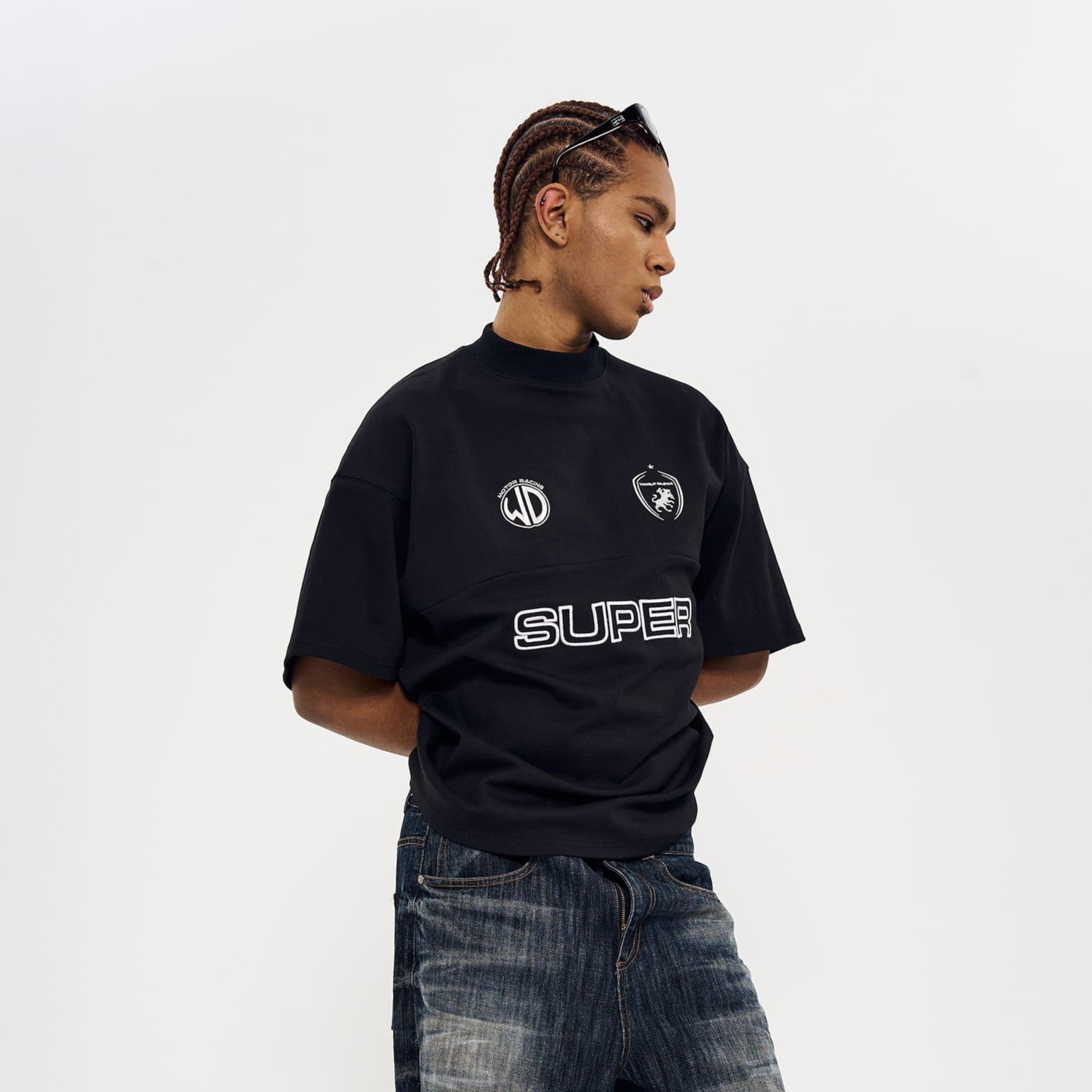 MOCK NECK EMBLEM HALF T-SHIRTS-BLACK 2