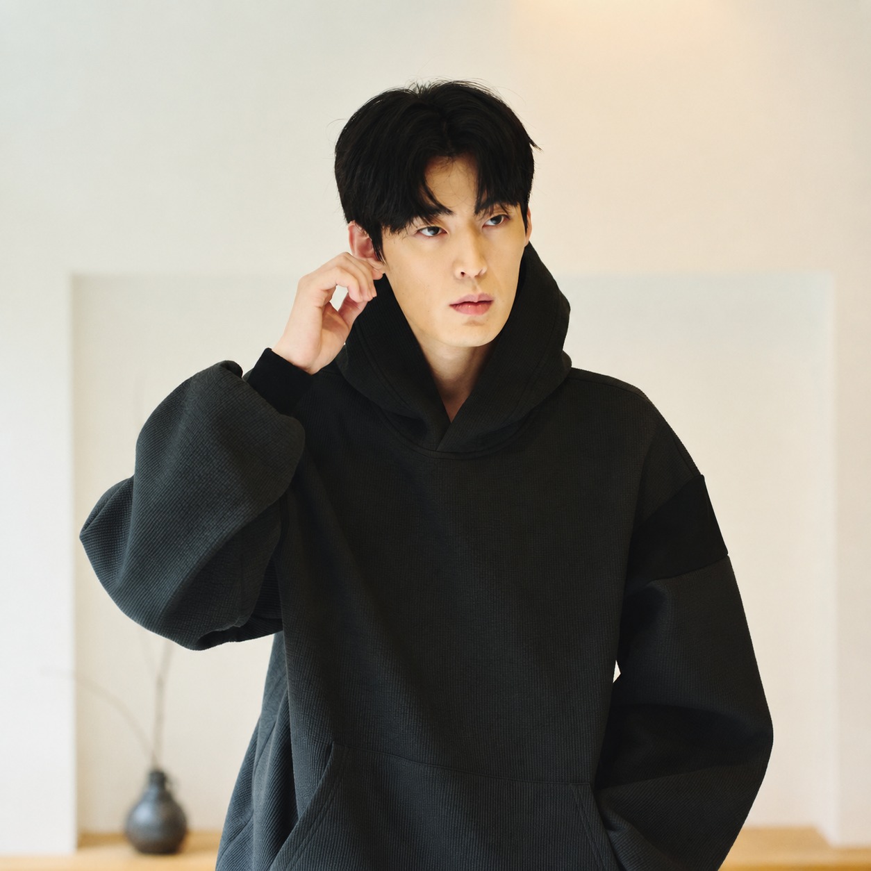 TAEBAEK NUBI TOP-Black 2