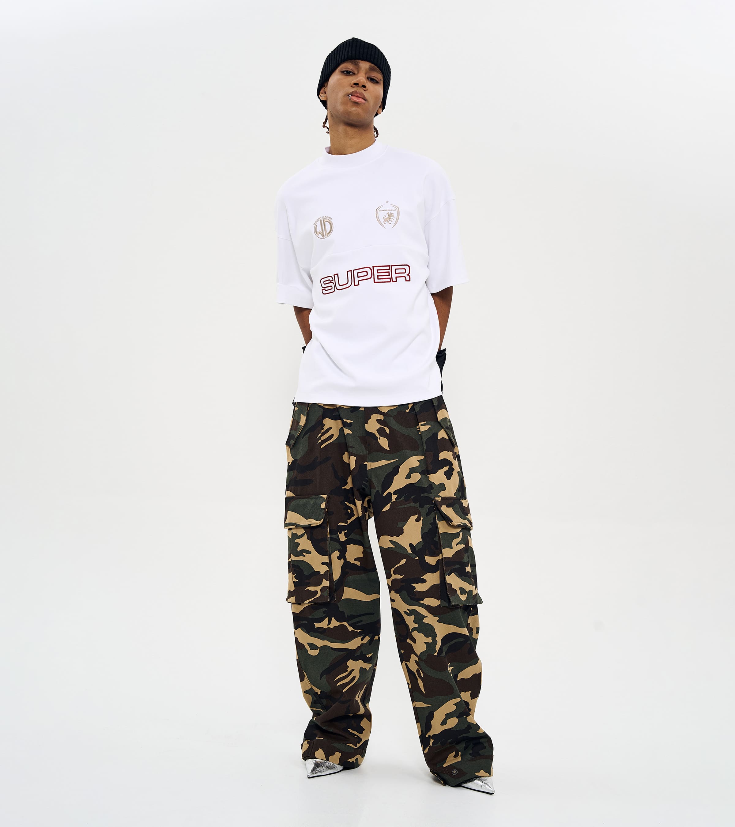 MOCK NECK EMBLEM HALF T-SHIRTS-WHITE 4