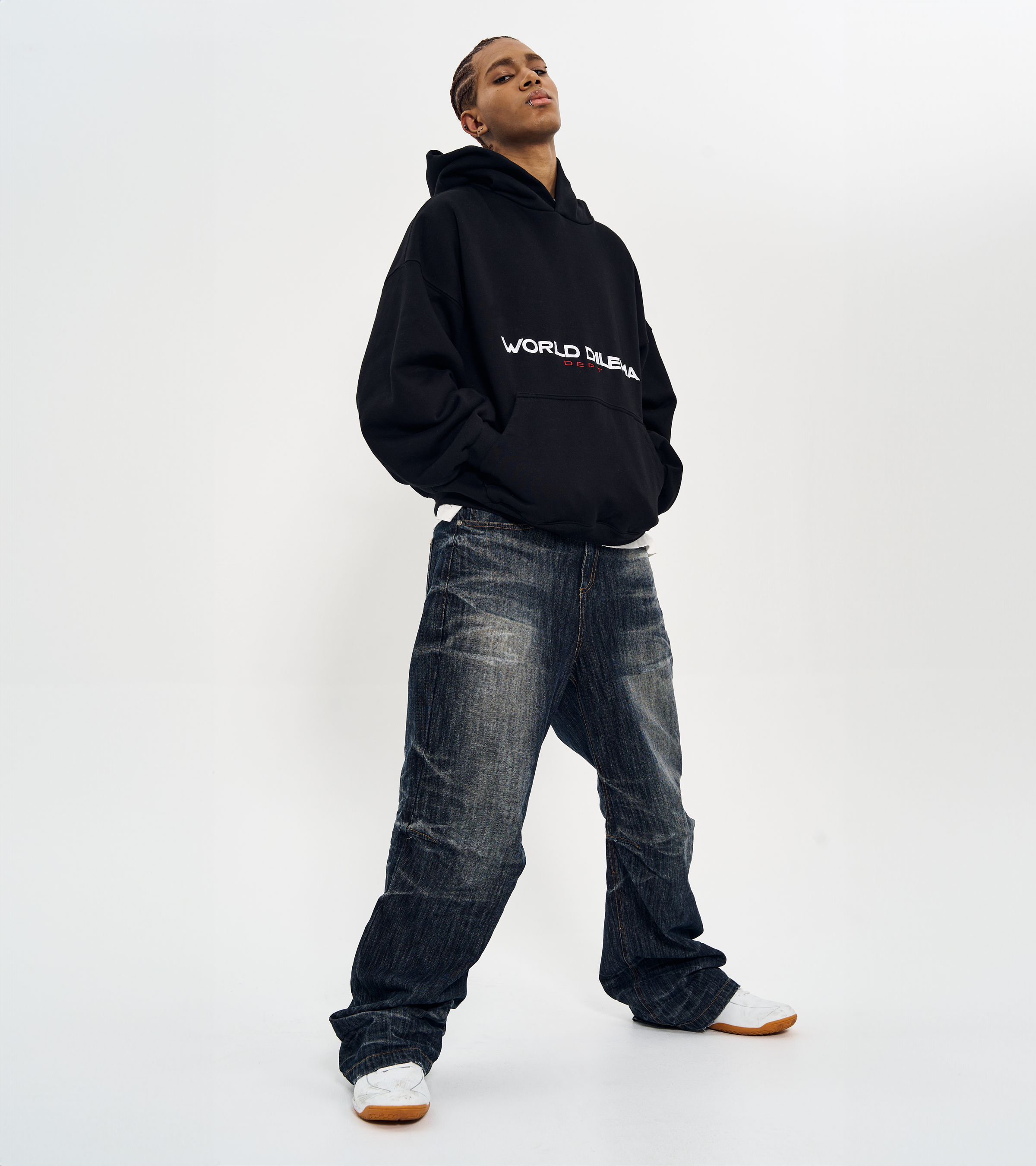 WORLD DILEMA' EMBROIDERY HOOD-BLACK 6