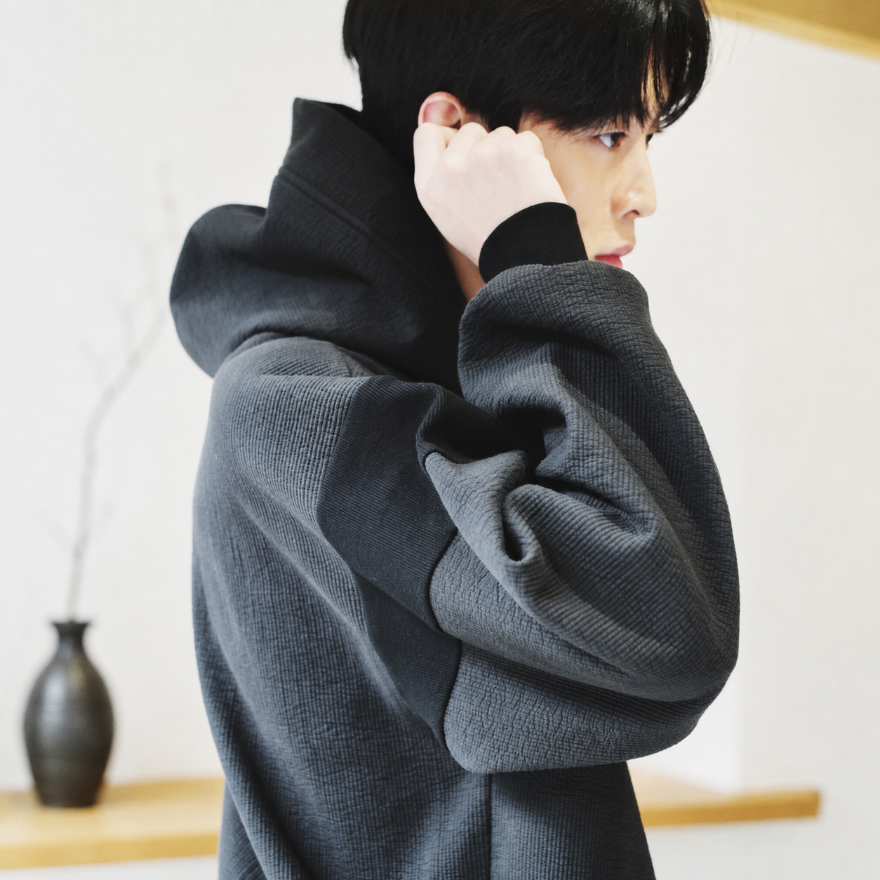 TAEBAEK NUBI TOP-Black 3