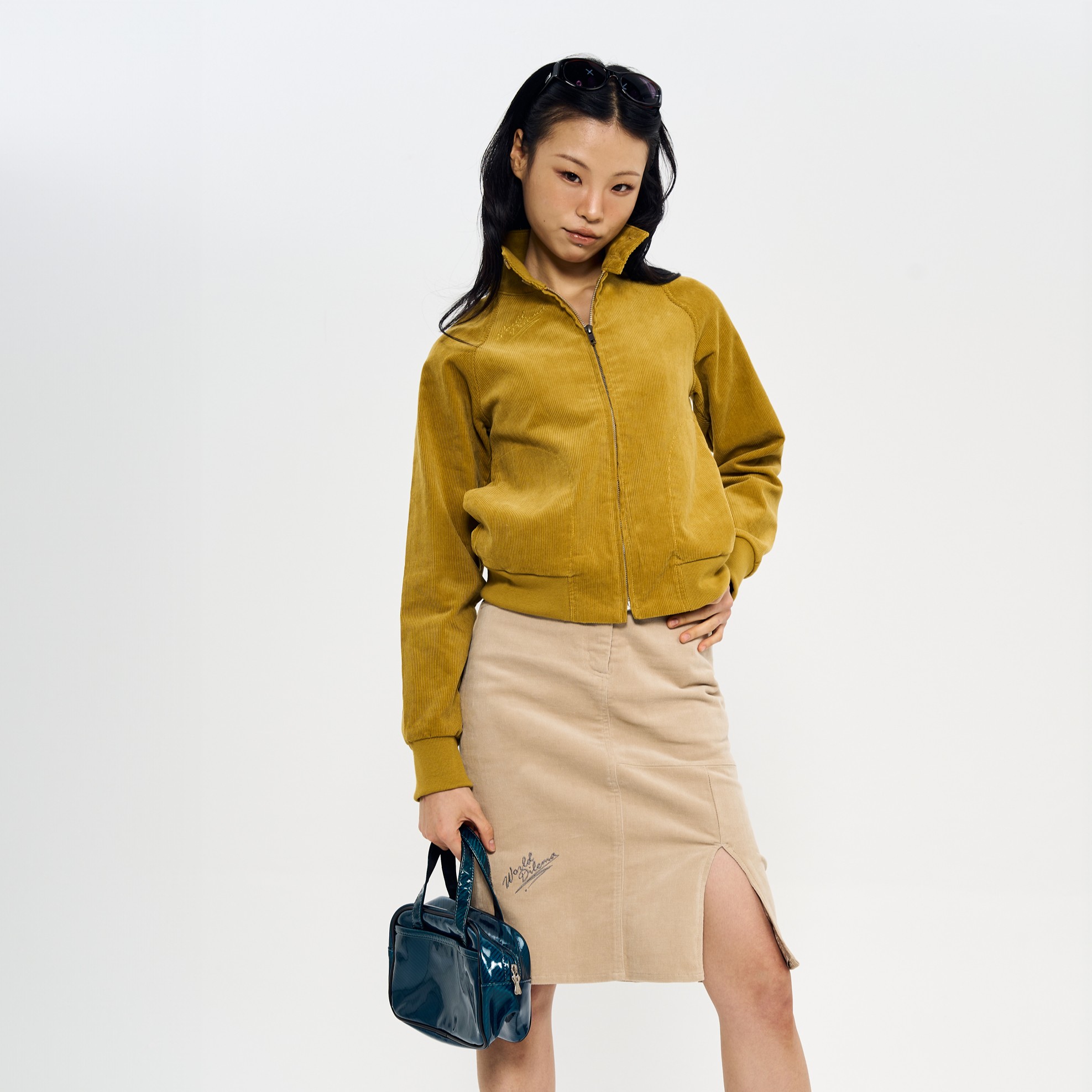 World Dilema' SIGN EMBROIDERY STAND COLLAR ZIP-UP JUMPER-OLIVE 3