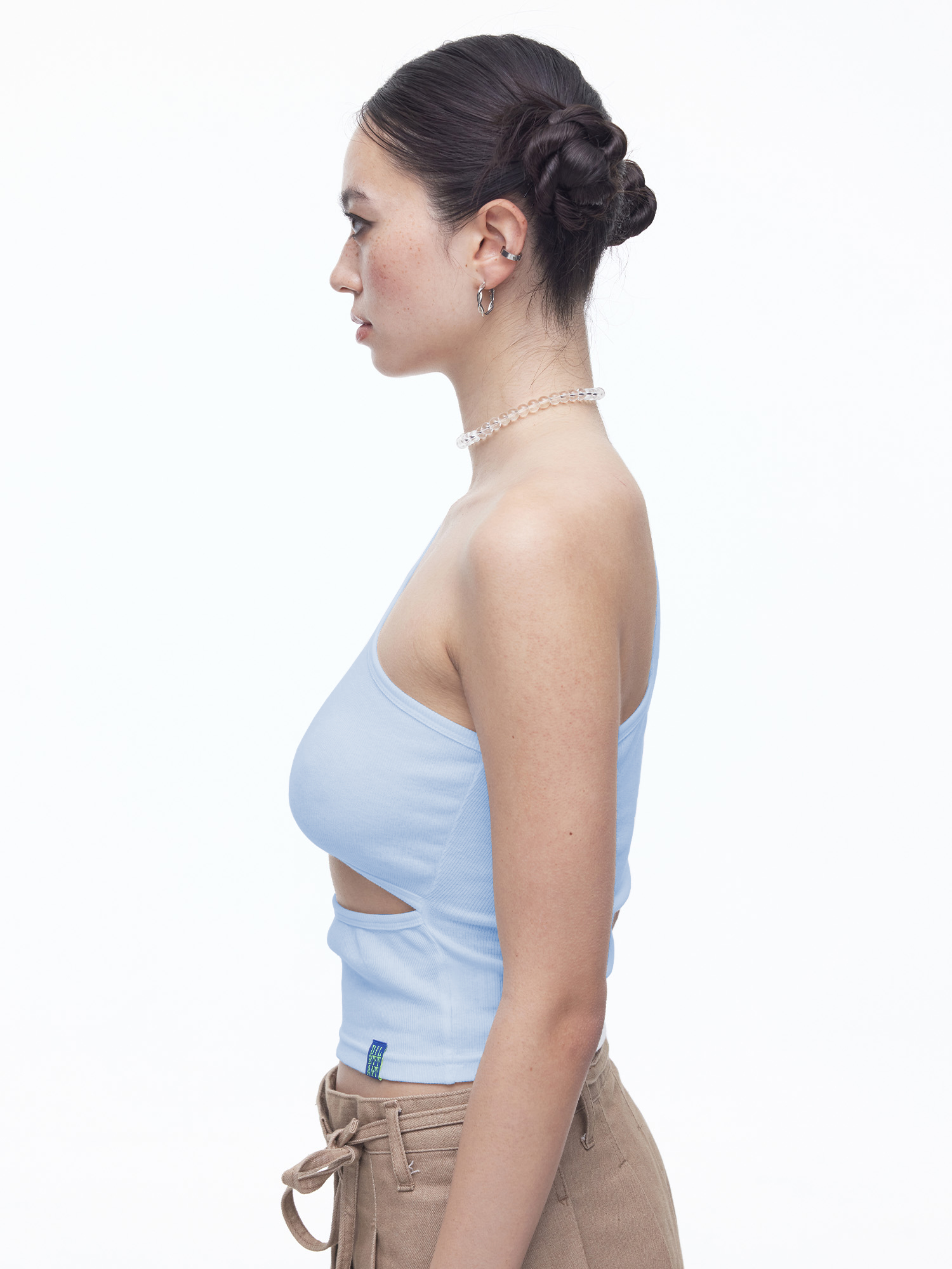 Unbalance Cut-Out Sleeveless T-Shirts 4