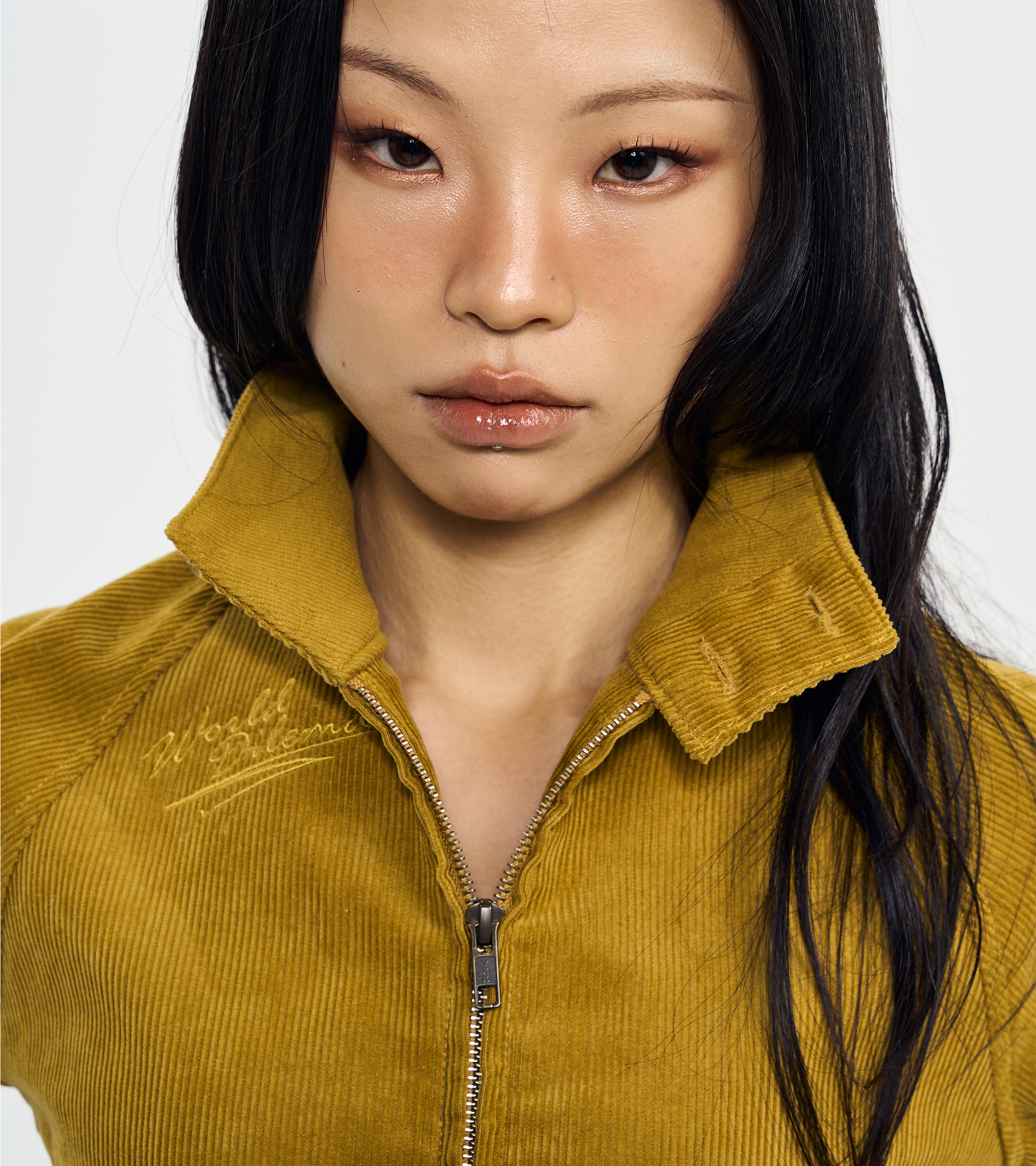 World Dilema' SIGN EMBROIDERY STAND COLLAR ZIP-UP JUMPER-OLIVE 4