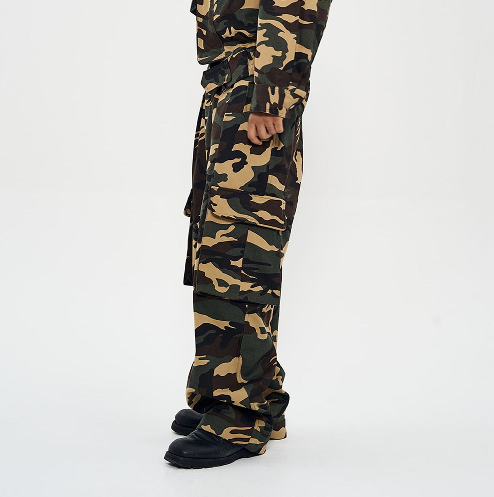 SET-UP MILITARY POCKET CARGO PANTS-CAMO 2