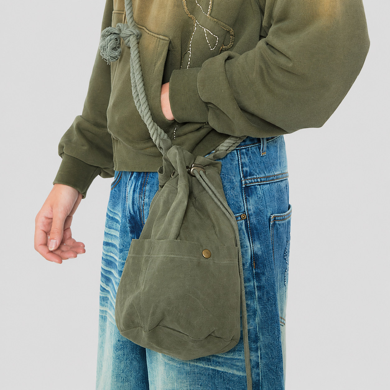 WAXED COTTON HIPPIE BAG-KHAKI 2