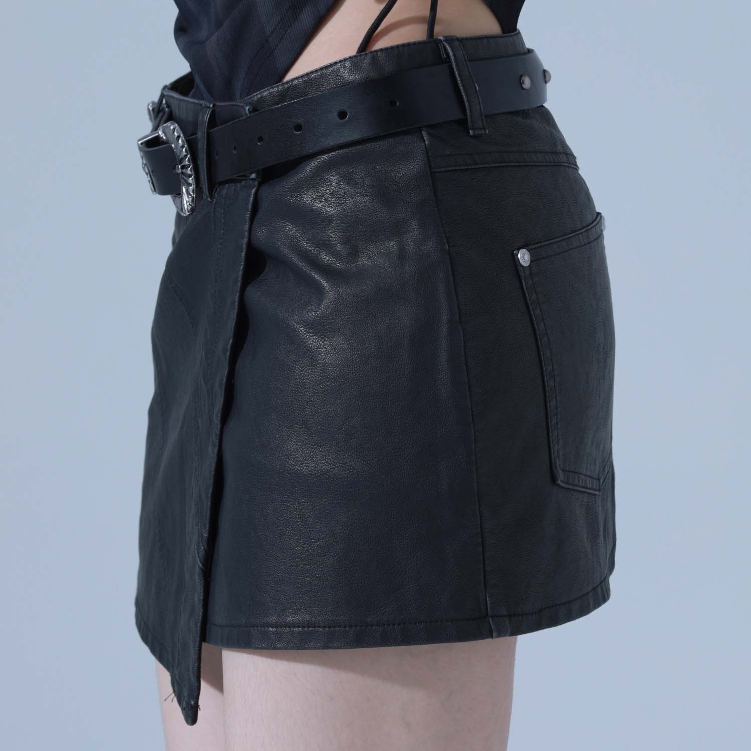 PIGMENT VINTAGE VEGAN LEATHER SKIRT-BLACK 4