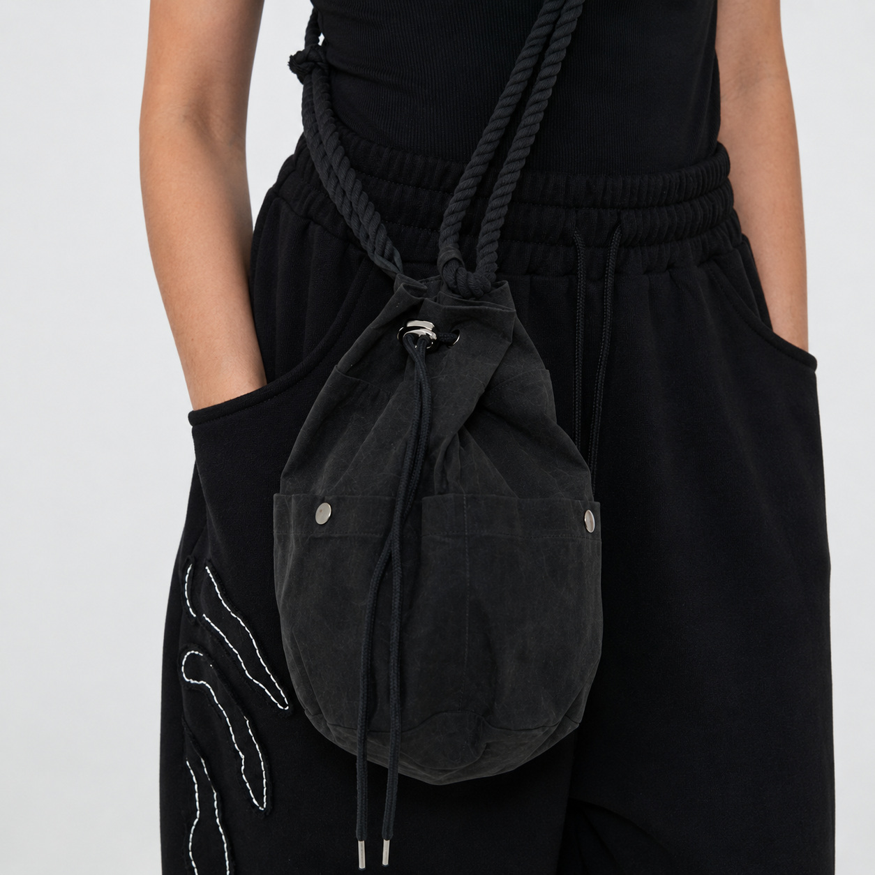 WAXED COTTON HIPPIE BAG-BLACK 3