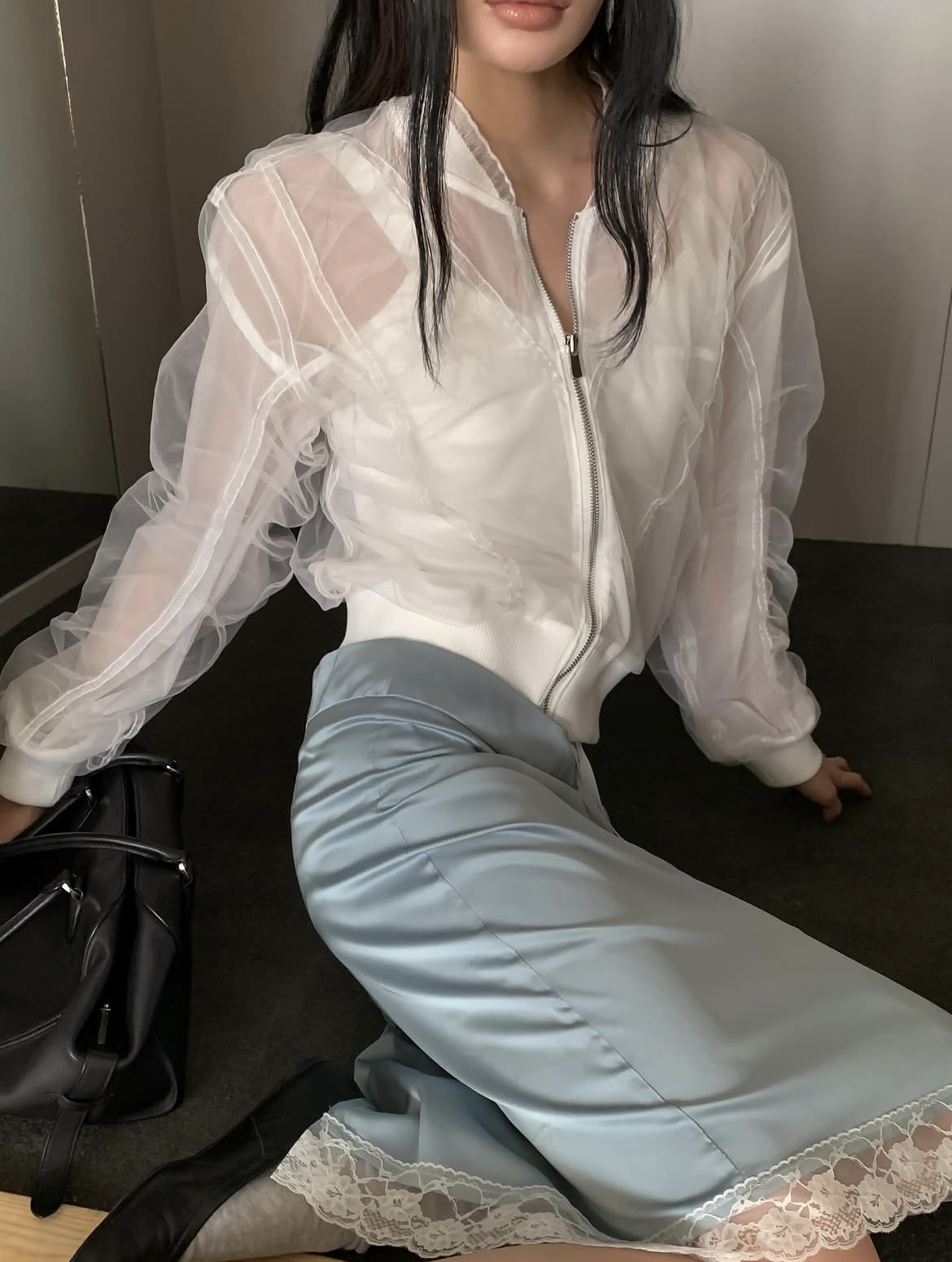 Halo Mesh Double-Pleated Blazer 5