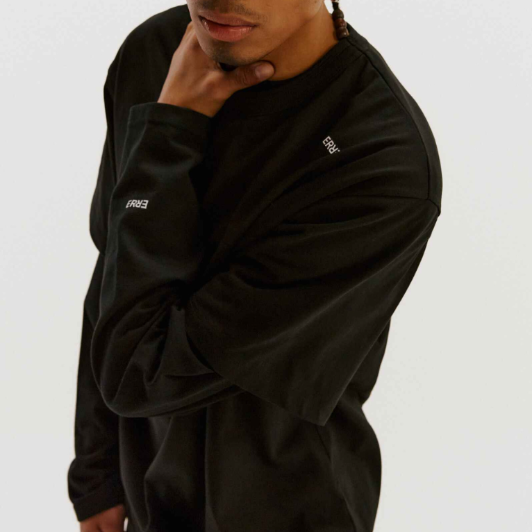 長袖Tシャツ-黒 (BLK) 4