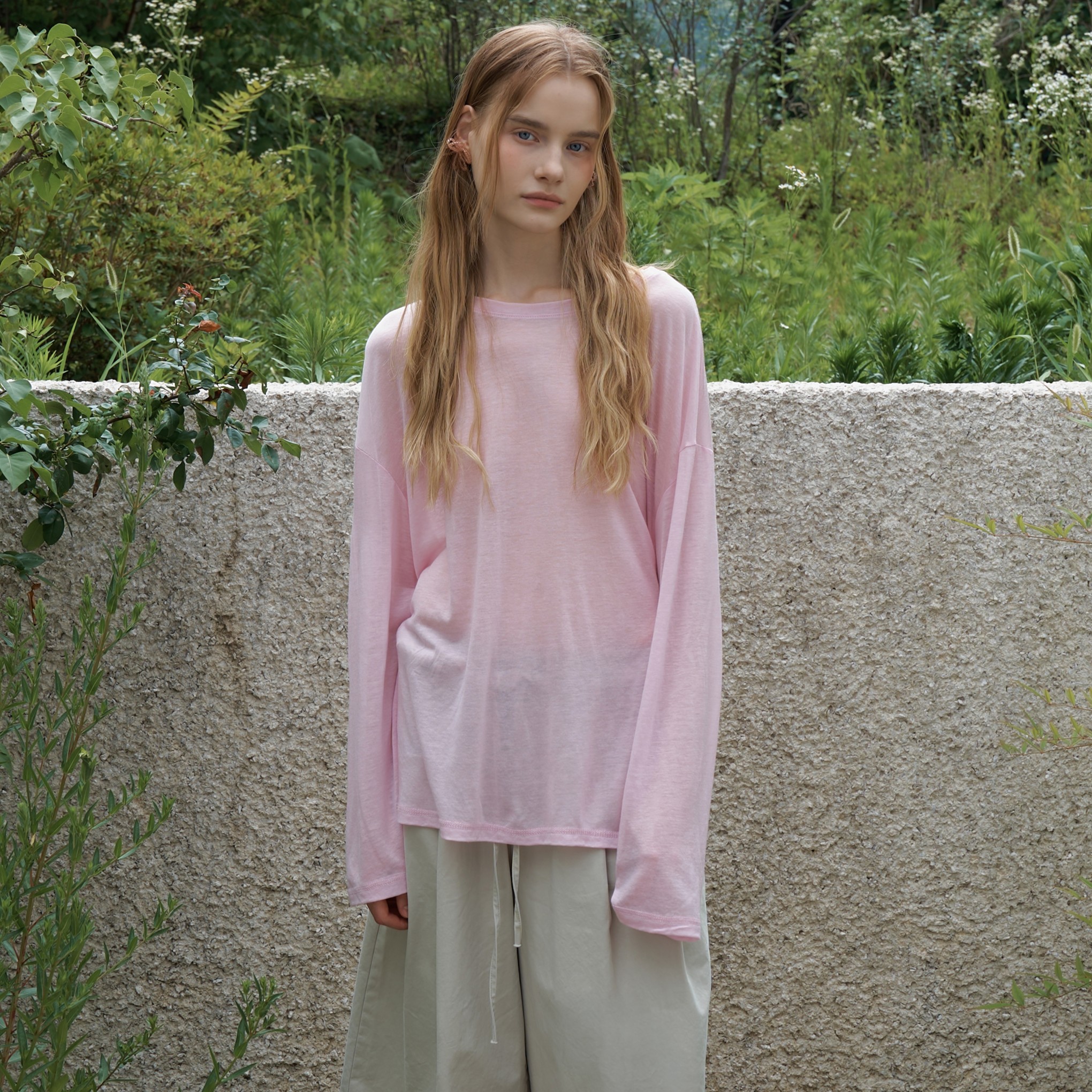 透け感のあるスラブ生地のゆったりとしたTシャツ-ピンク (PNK) 4