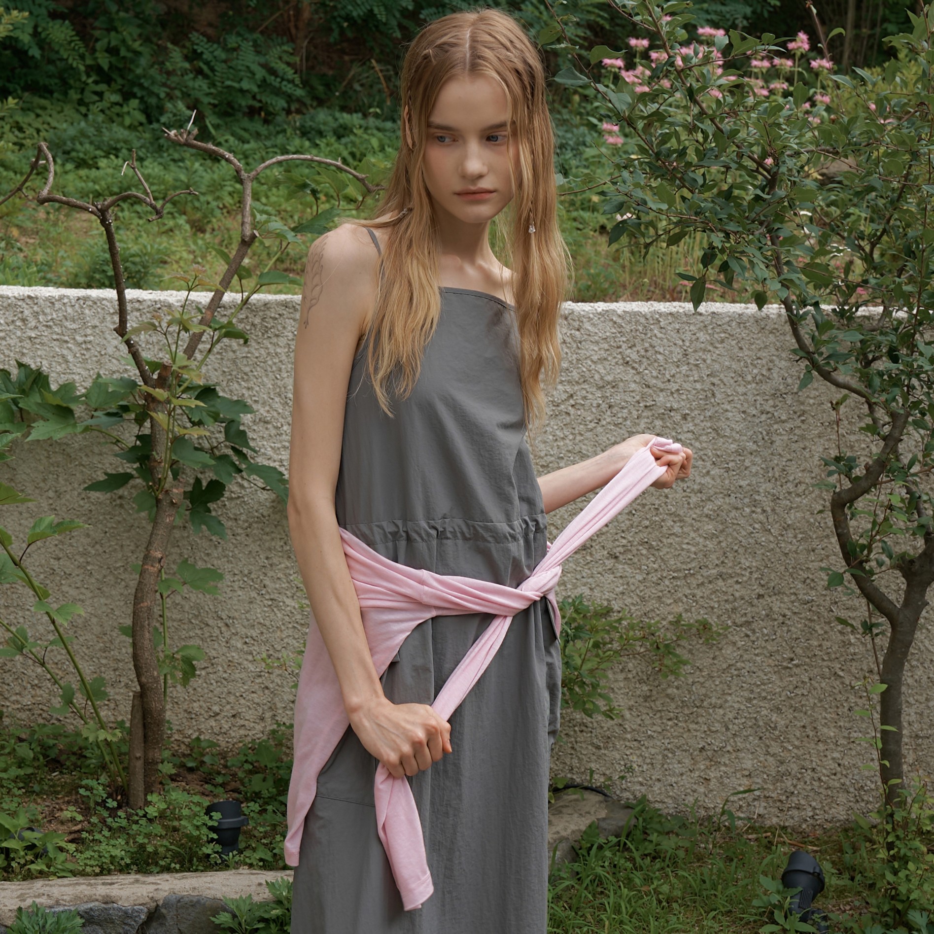 nylon square neck pocket balloon dress-Charcoal 2