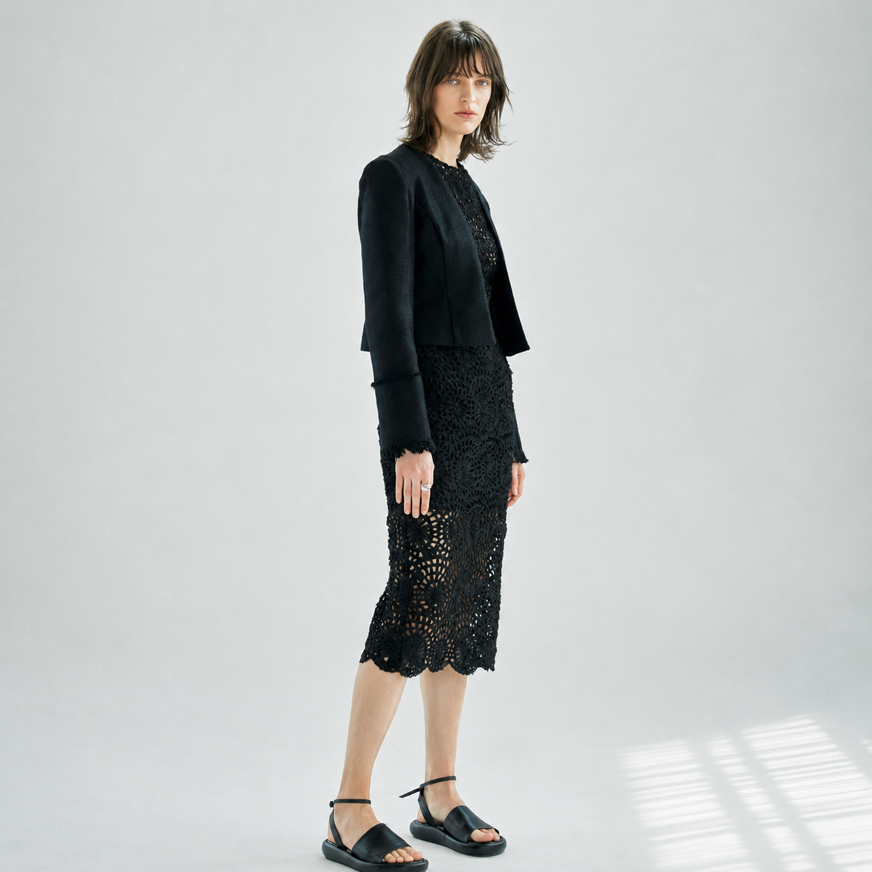 GARACE CROPPED JACKET-BLACK 4