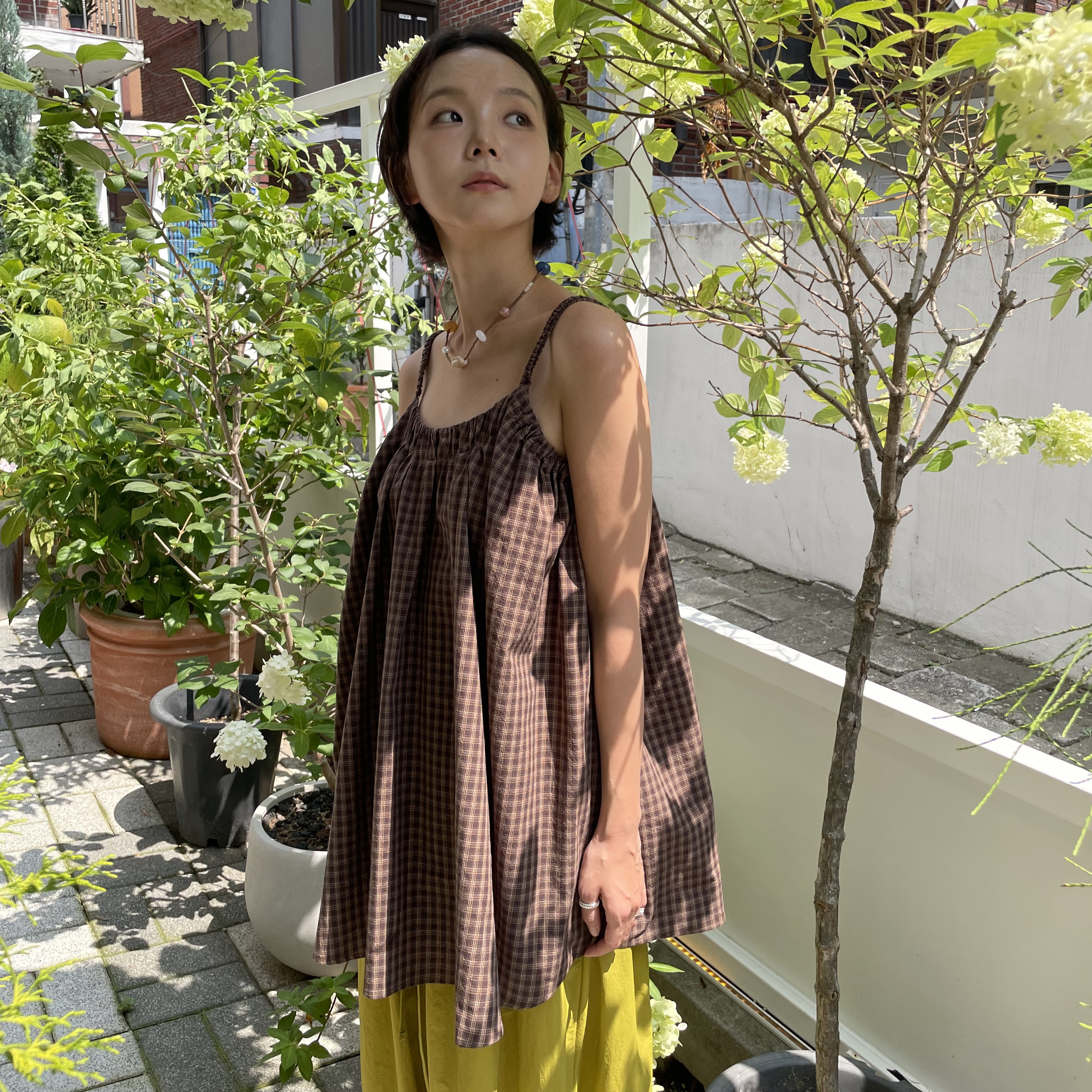 チェック柄シャーリングノースリーブ-茶色 (BRW) 2