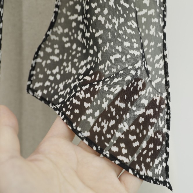 Dot Tie Muffler GRAY PRINT 4