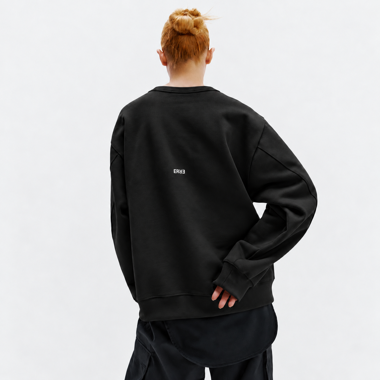 Line Sweatshirt BLACK 4