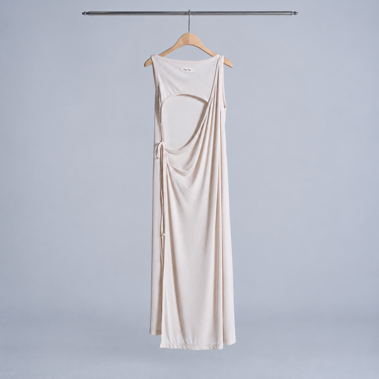 背中がカットアウトされたノースリーブのロングドレス クリーム (CRE) 7