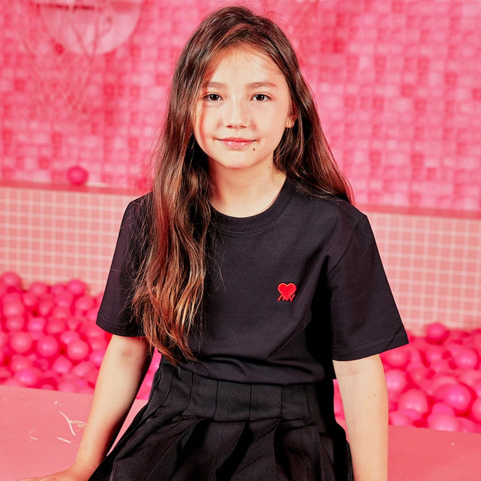 Zigzag Heart Logo T-Shirt BLACK 2